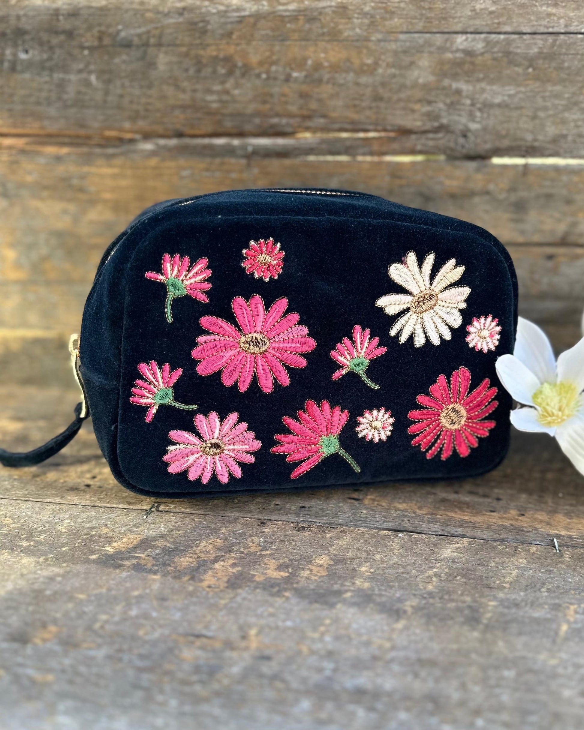 accessory Embroidered Wildflower Velvet Make Up Bag - Charcoal
