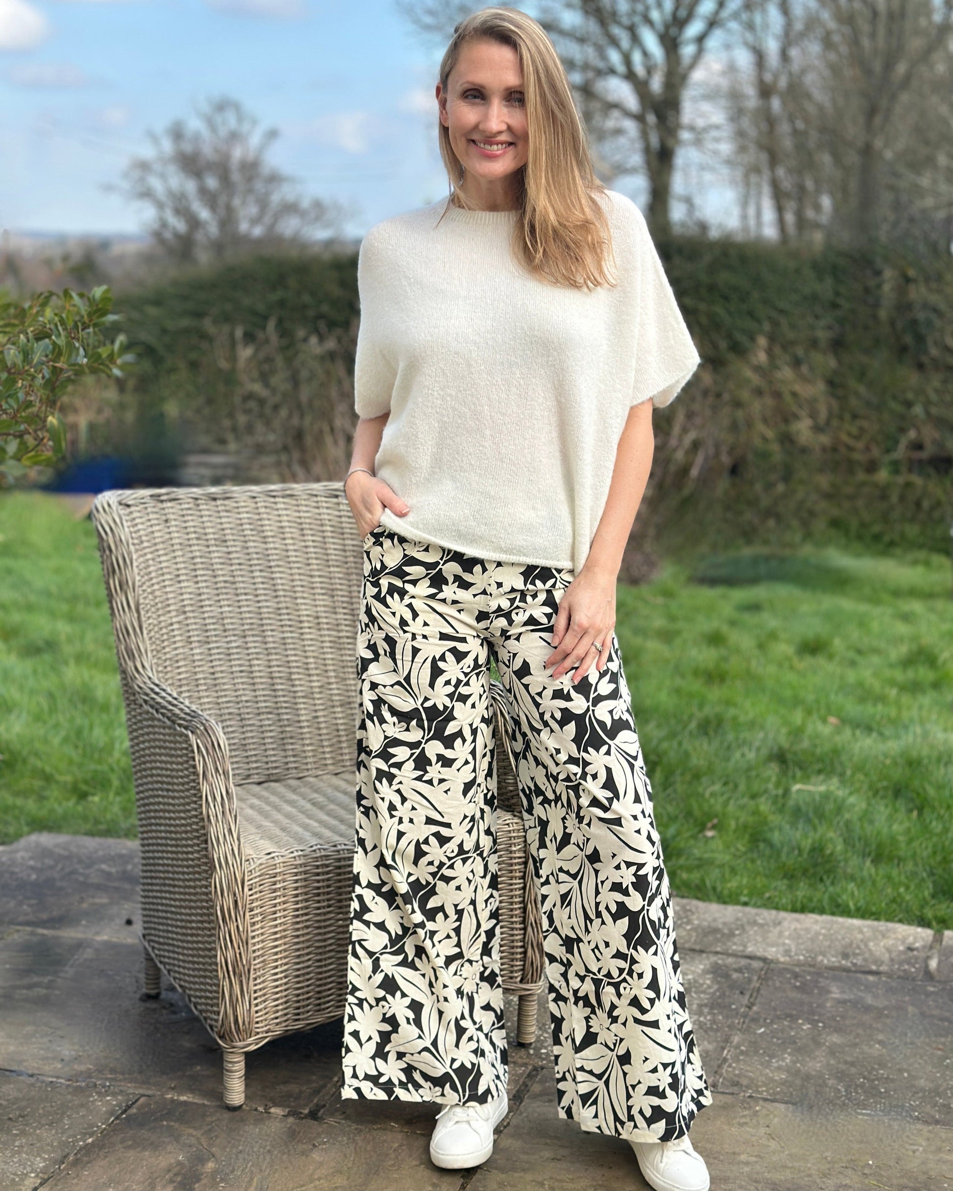 Clothing Bold Floral Pattern Wide Leg Trousers - Black/Cream