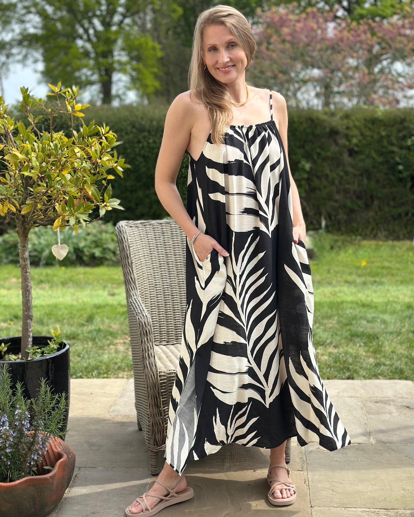 Clothing Bold Leaf Print Strap Dress - Black