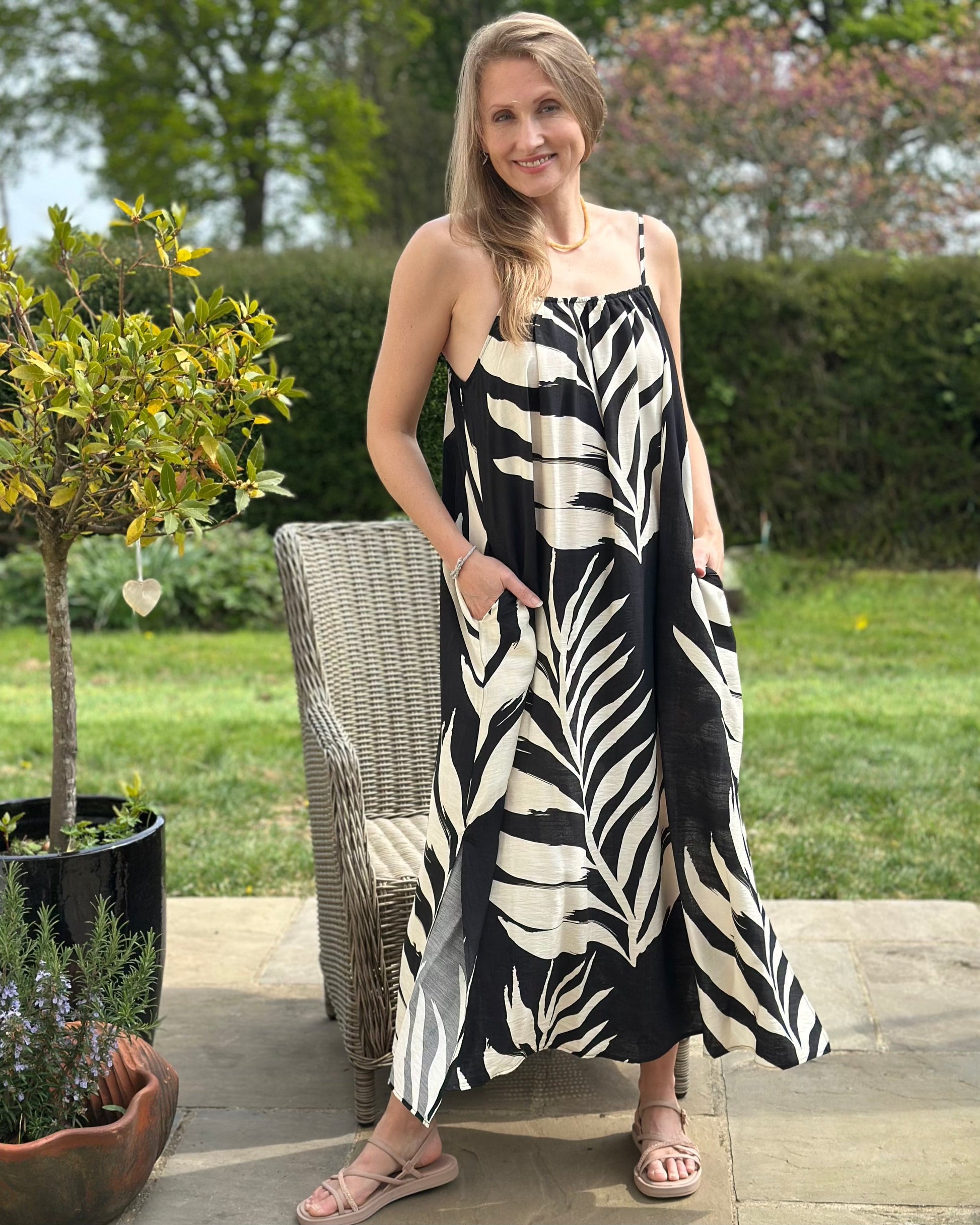 Clothing Bold Leaf Print Strap Dress - Black