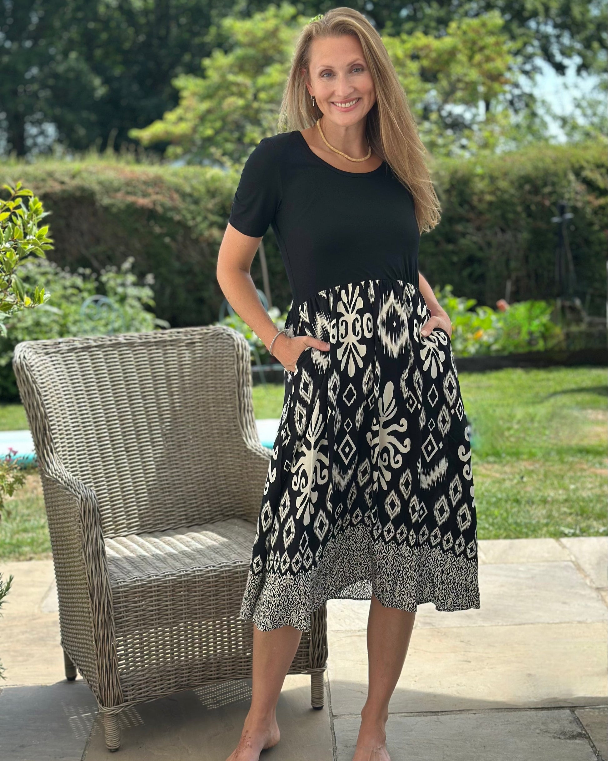 Clothing Jersey Stretch Top With Ikat Print Skirt - Black