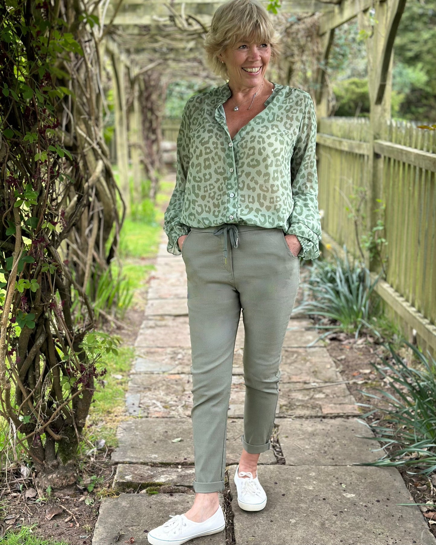 clothing 'Magic' Trousers - Khaki