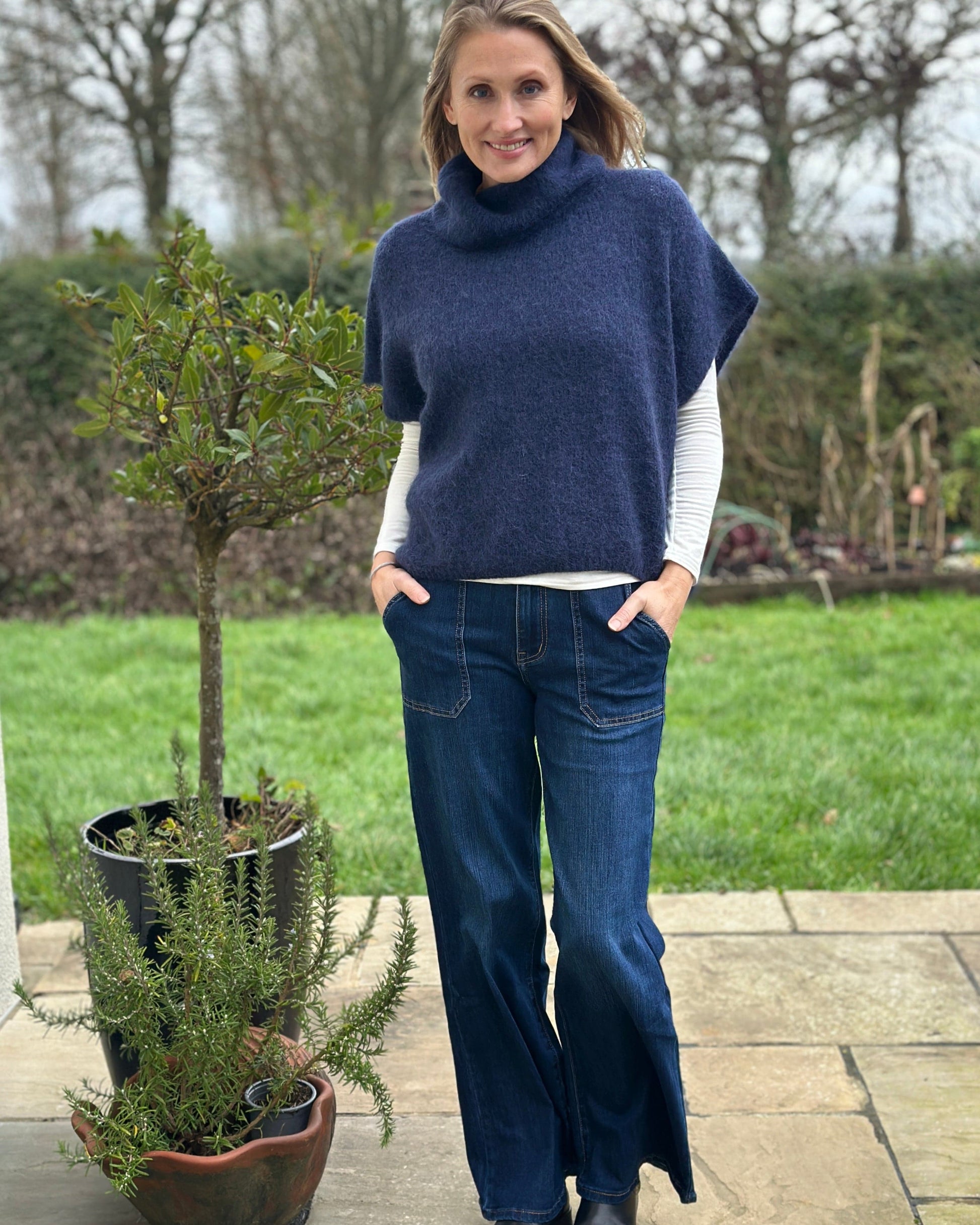 clothing Roll Neck Alpaca Tank Top - Navy