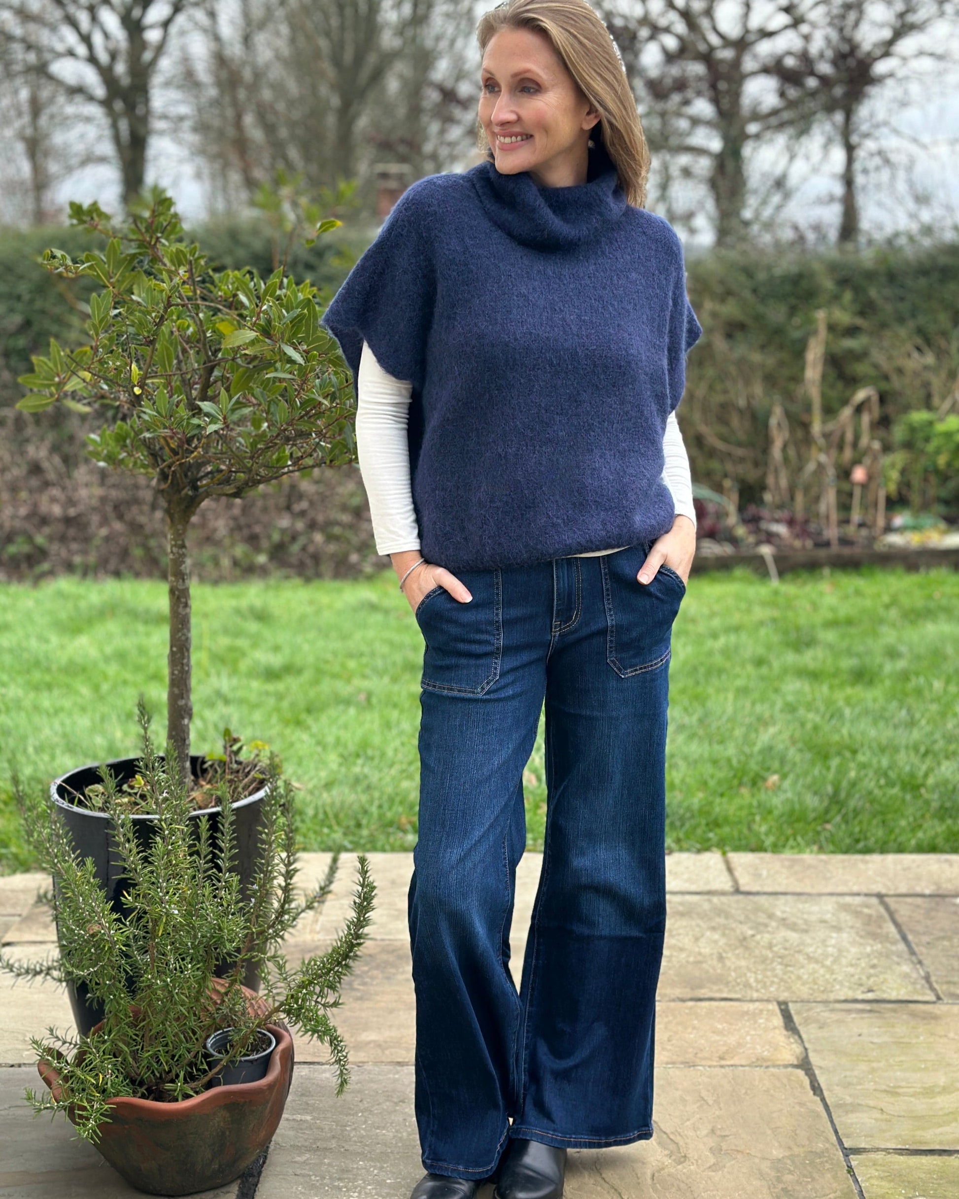 clothing Roll Neck Alpaca Tank Top - Navy