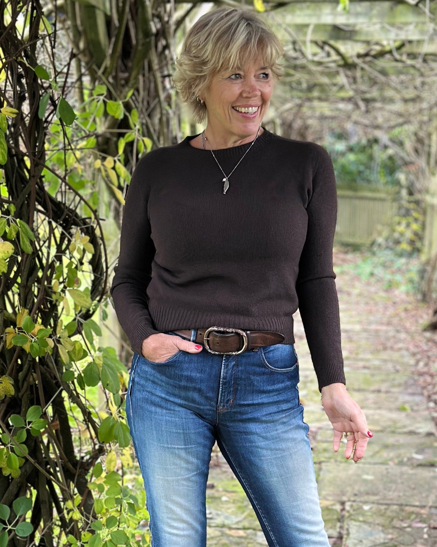 clothing Round Neck Long Sleeve Fitted Jumper - Dark Chocolate