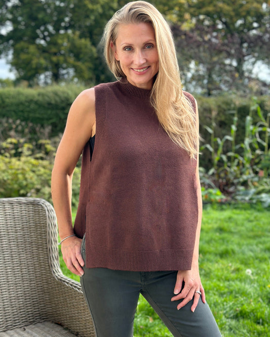 clothing Round Neck Sleeveless Jumper - Chocolate