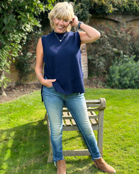 clothing Round Neck Sleeveless Jumper - Navy