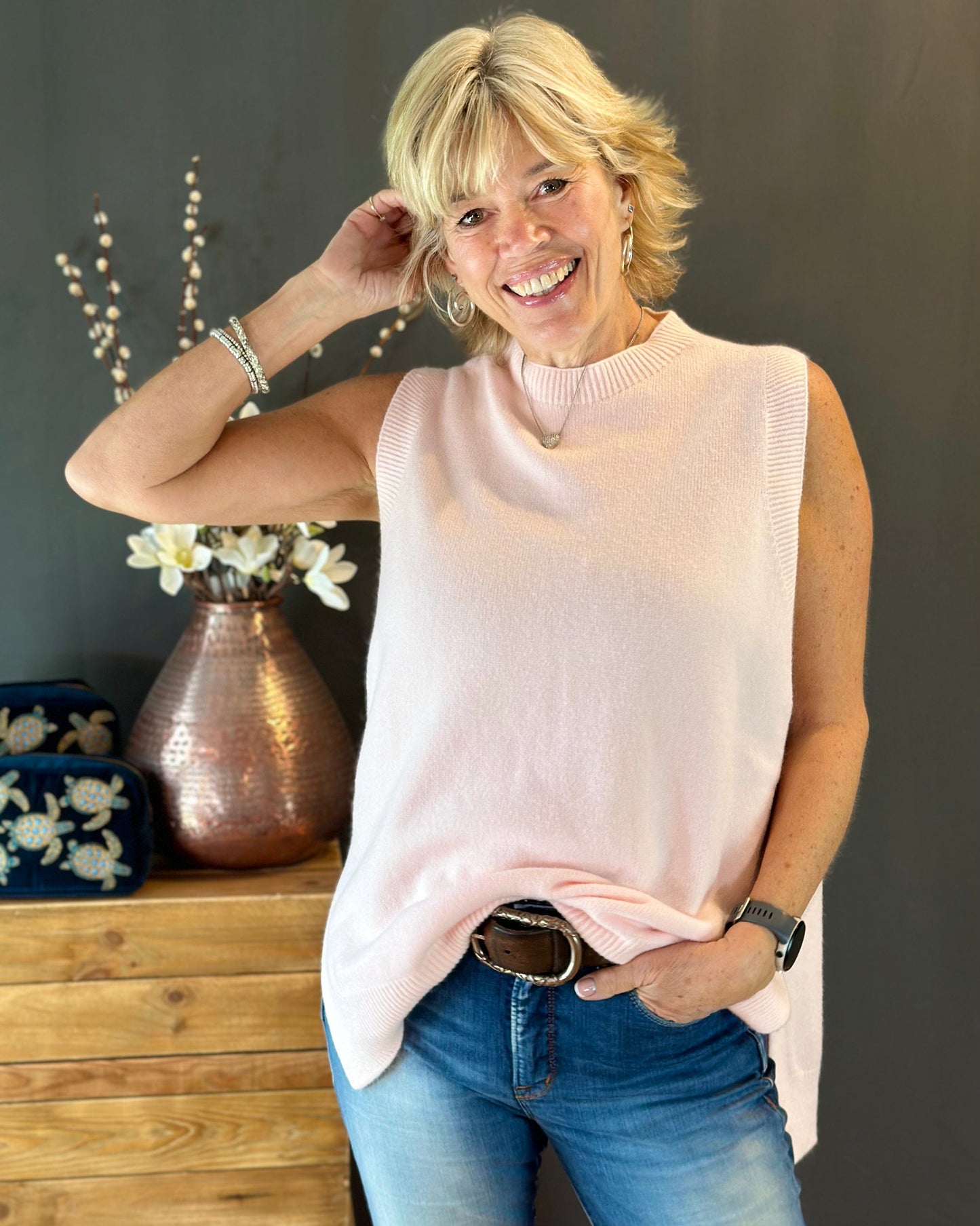 clothing Round Neck Sleeveless Jumper - Pale Pink