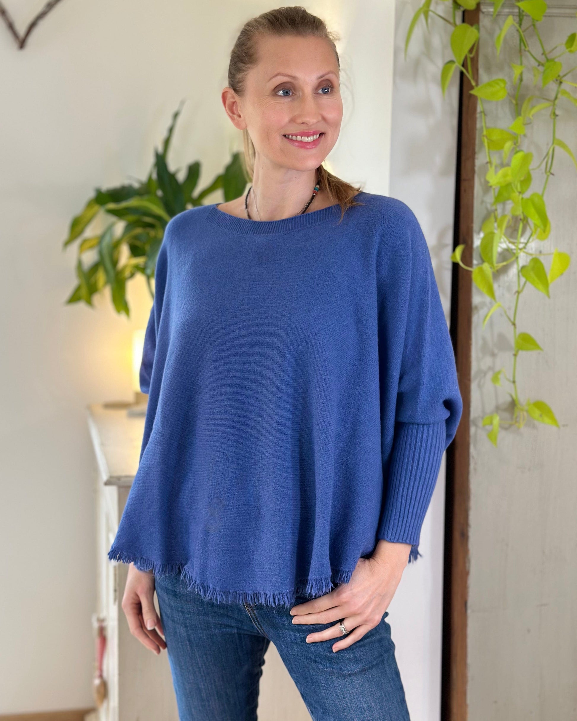 clothing Slash Neck Fringed Poncho Jumper - Marine blue