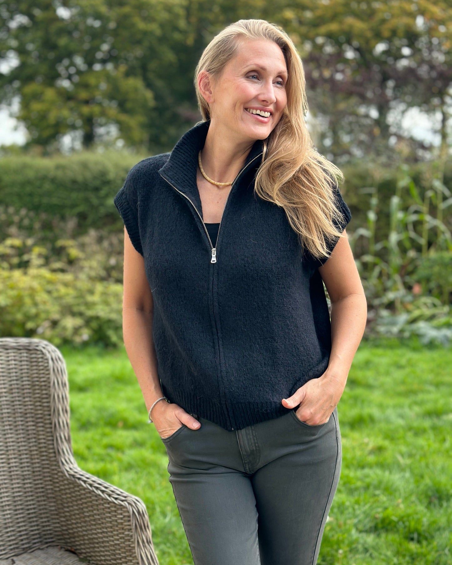 clothing Sleeveless Mohair Zip-Up Jacket - Black