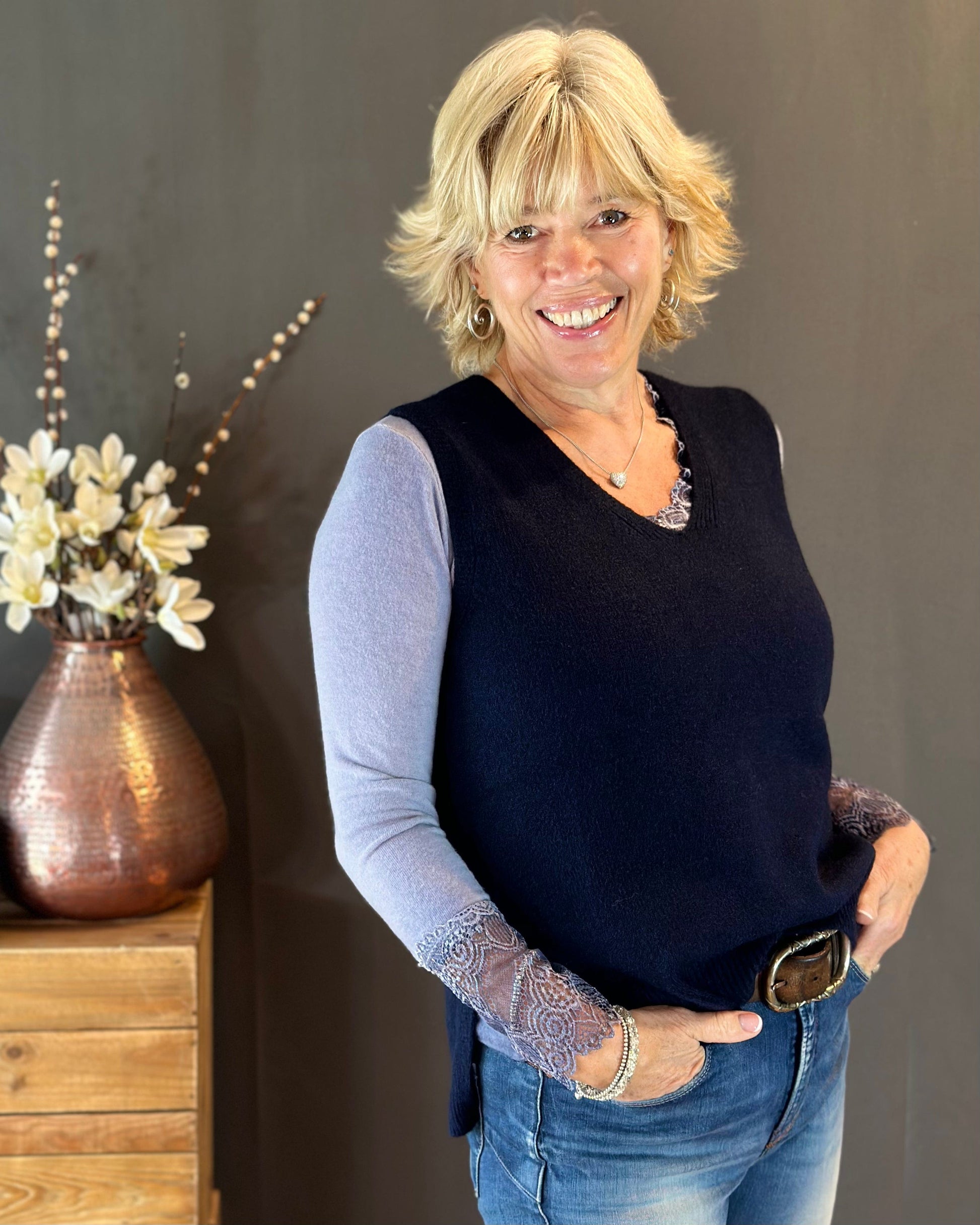 clothing Soft Knit V-Neck Sleeveless Tank Top - Navy