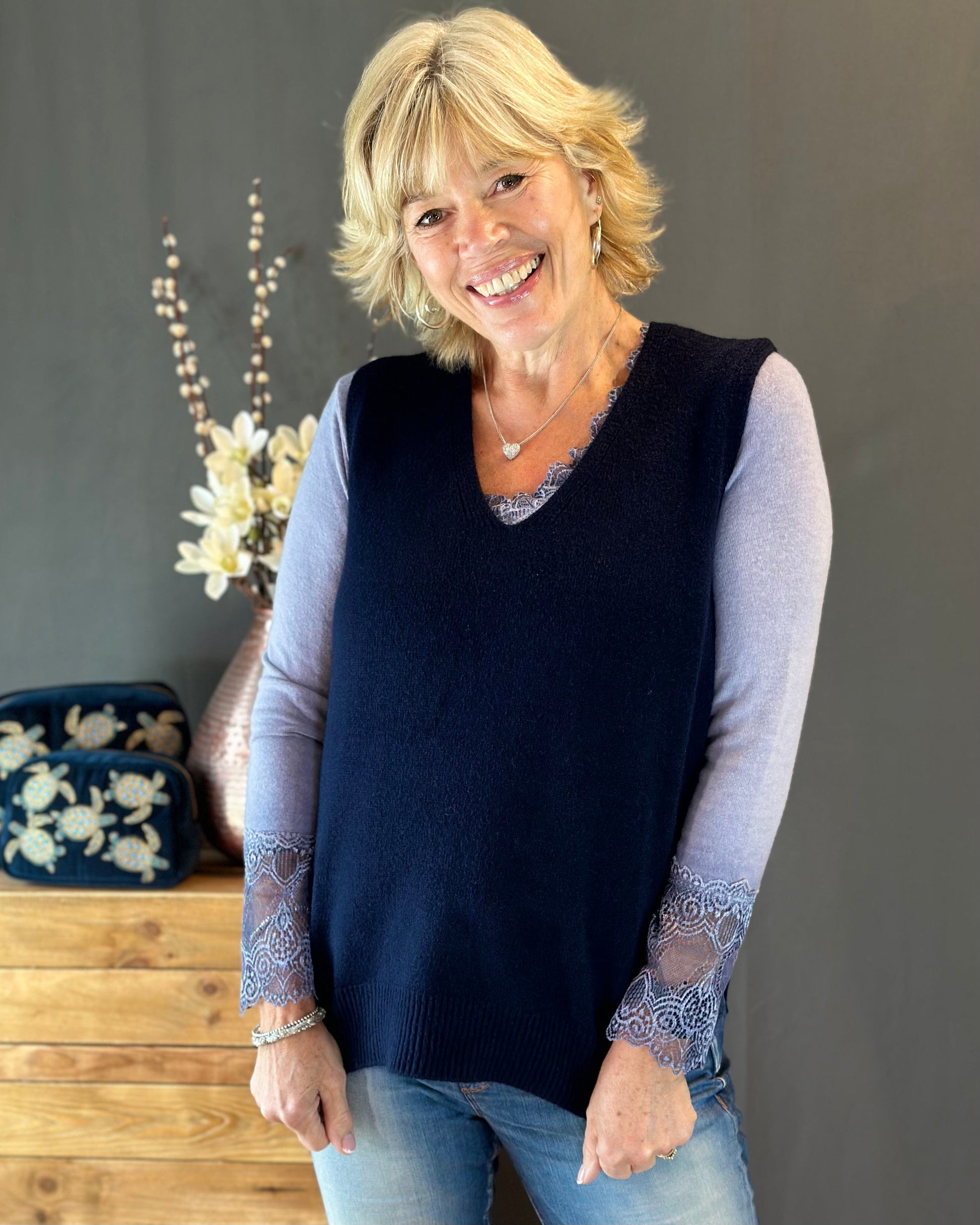 clothing Soft Knit V-Neck Sleeveless Tank Top - Navy