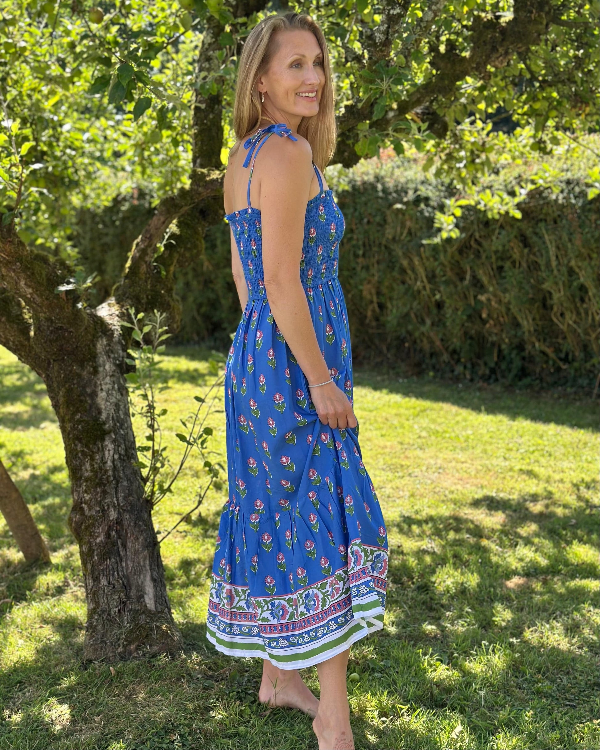 Clothing Strappy Flower Print Midi Dress - Blue