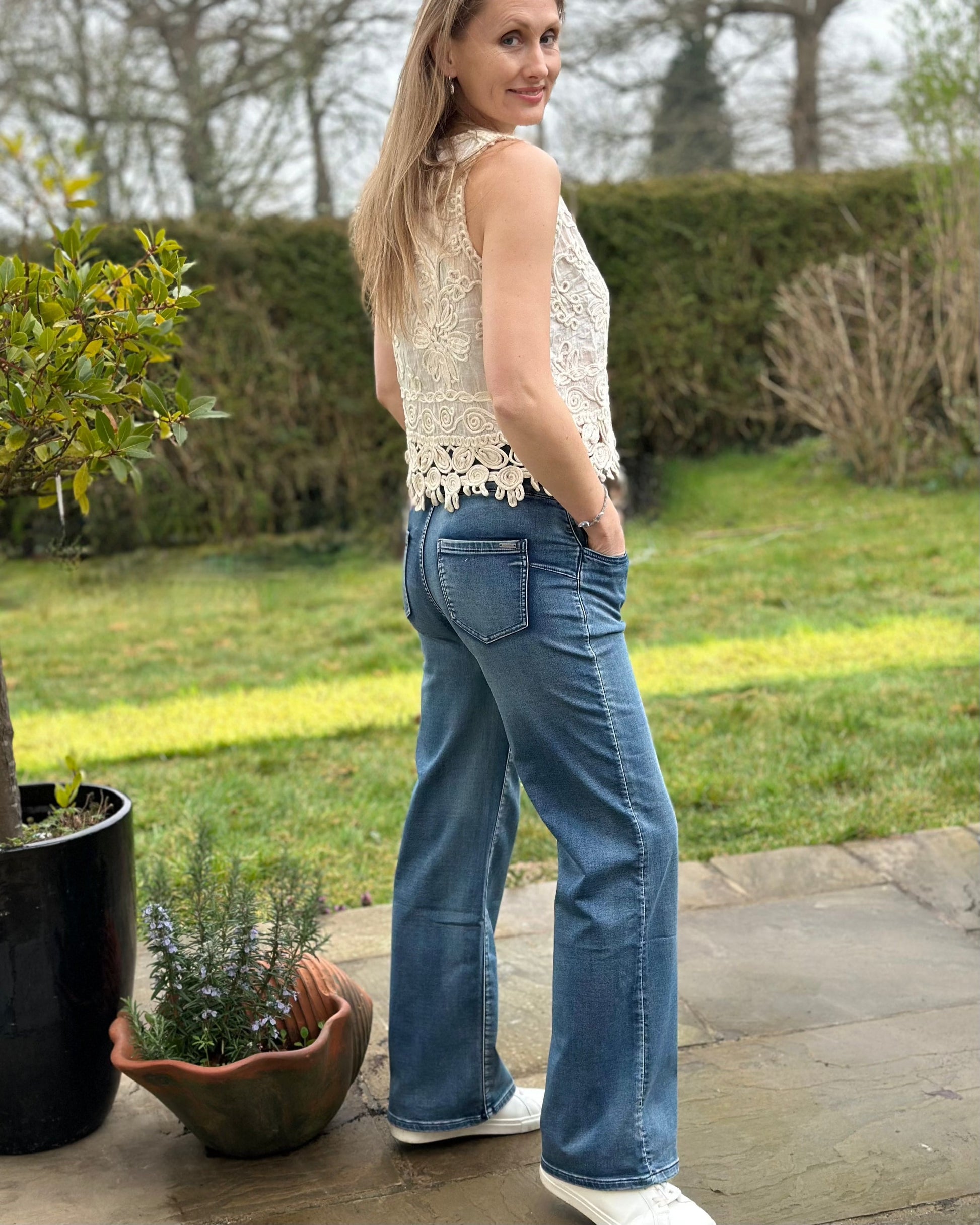 Clothing Stretchy Waist flared Jeans - Denim