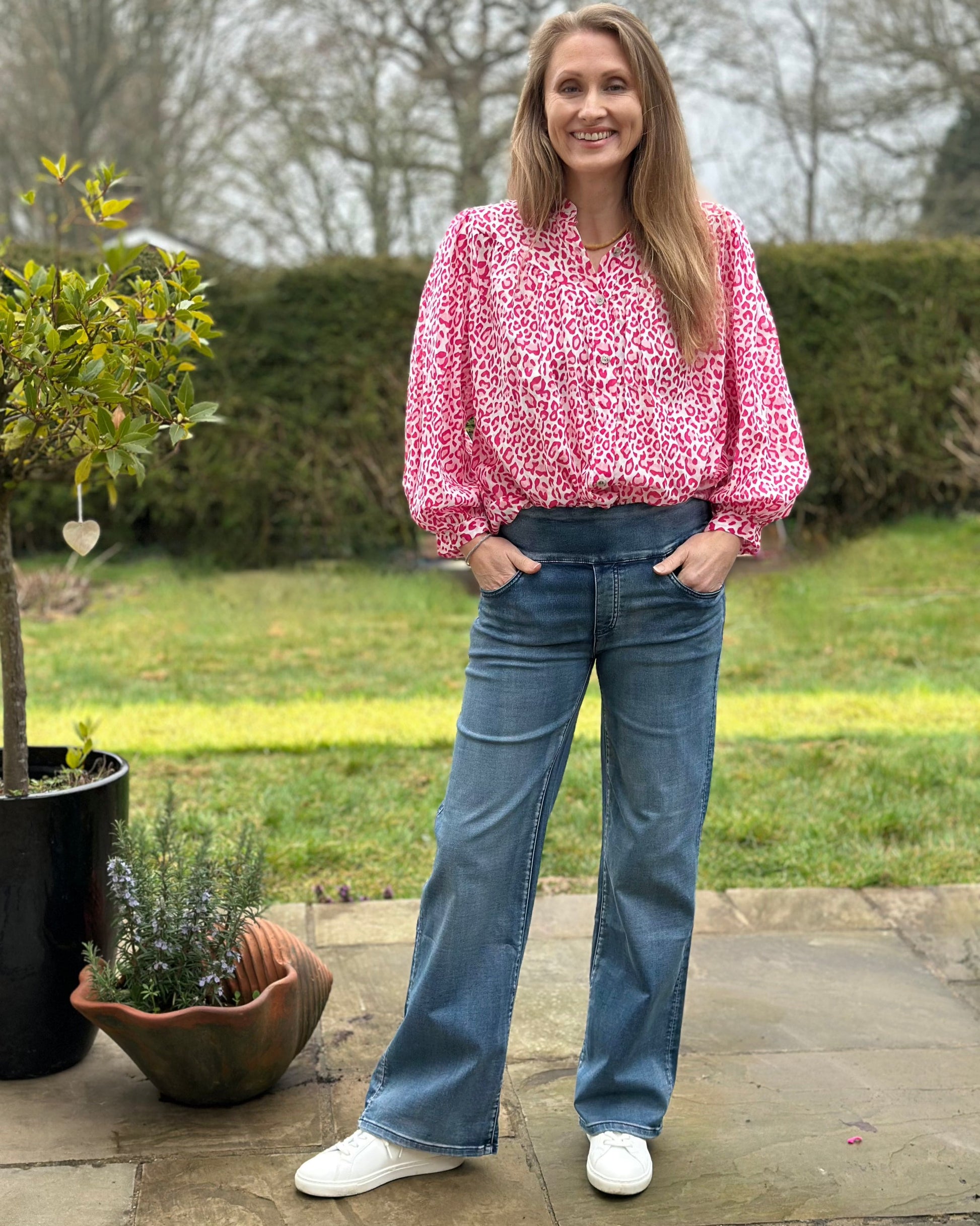 Clothing Stretchy Waist flared Jeans - Denim