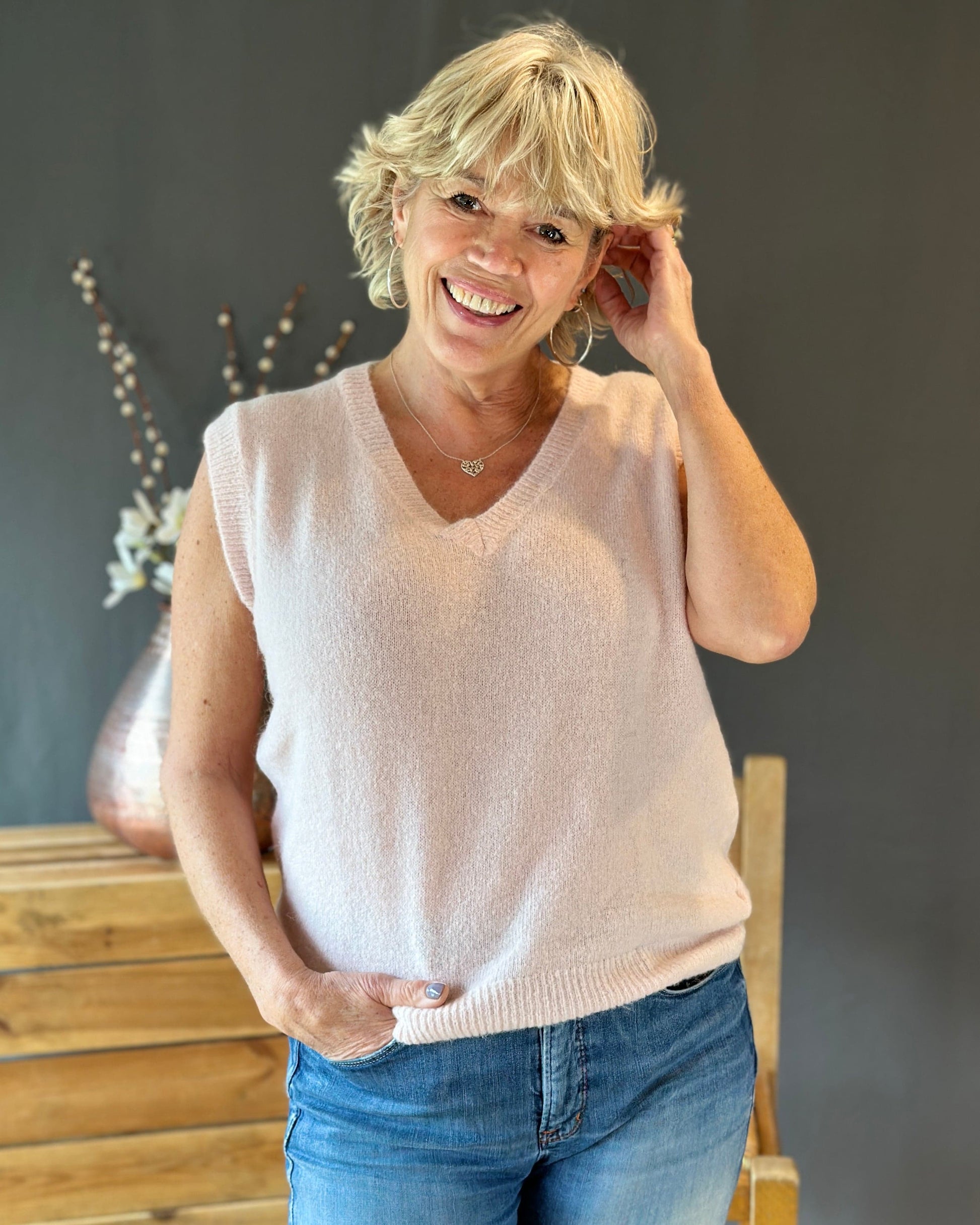 clothing V Neck Alpaca Mix Tank Top - Pale Pink