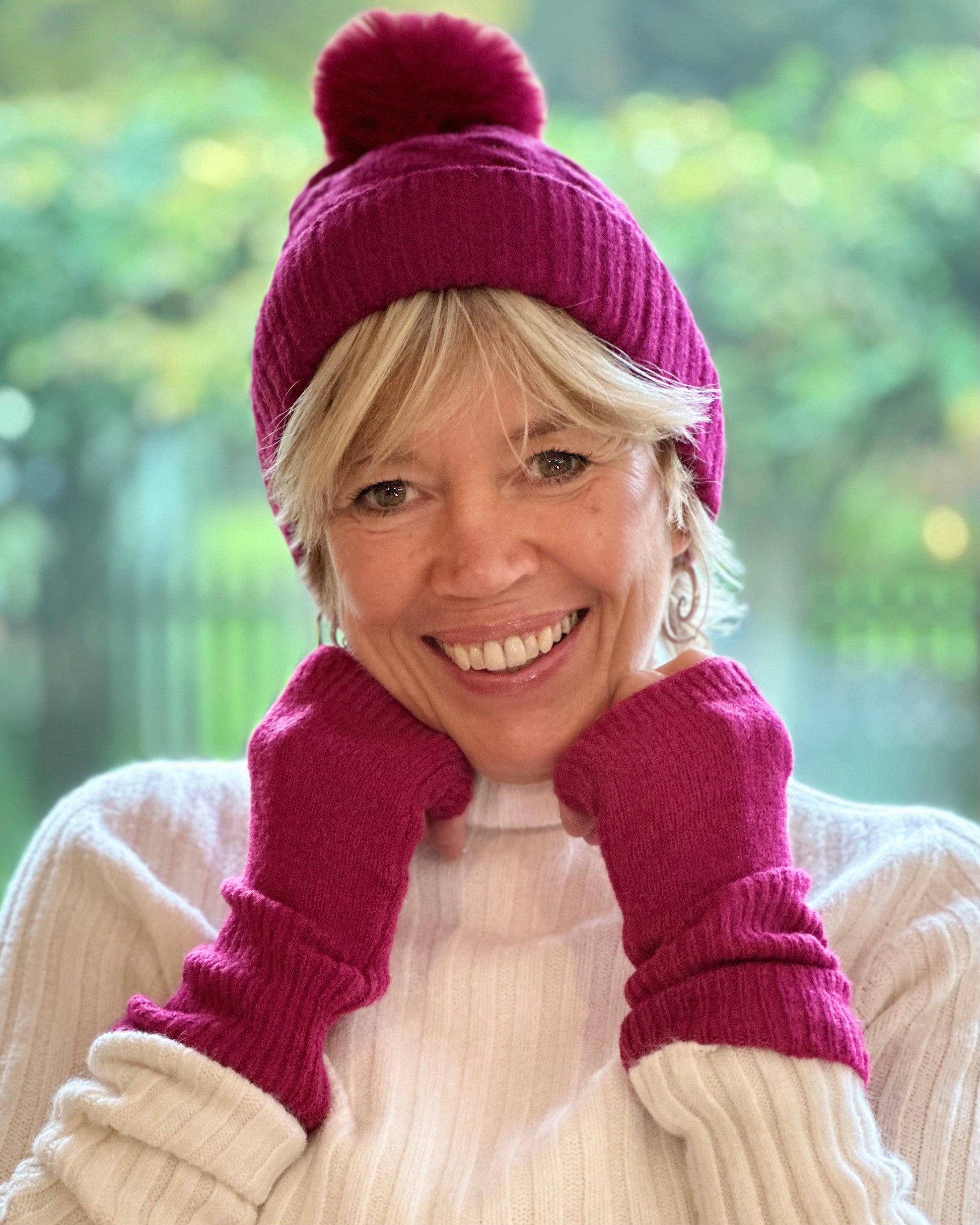 Gloves Knitted Wrist Warmers - Magenta