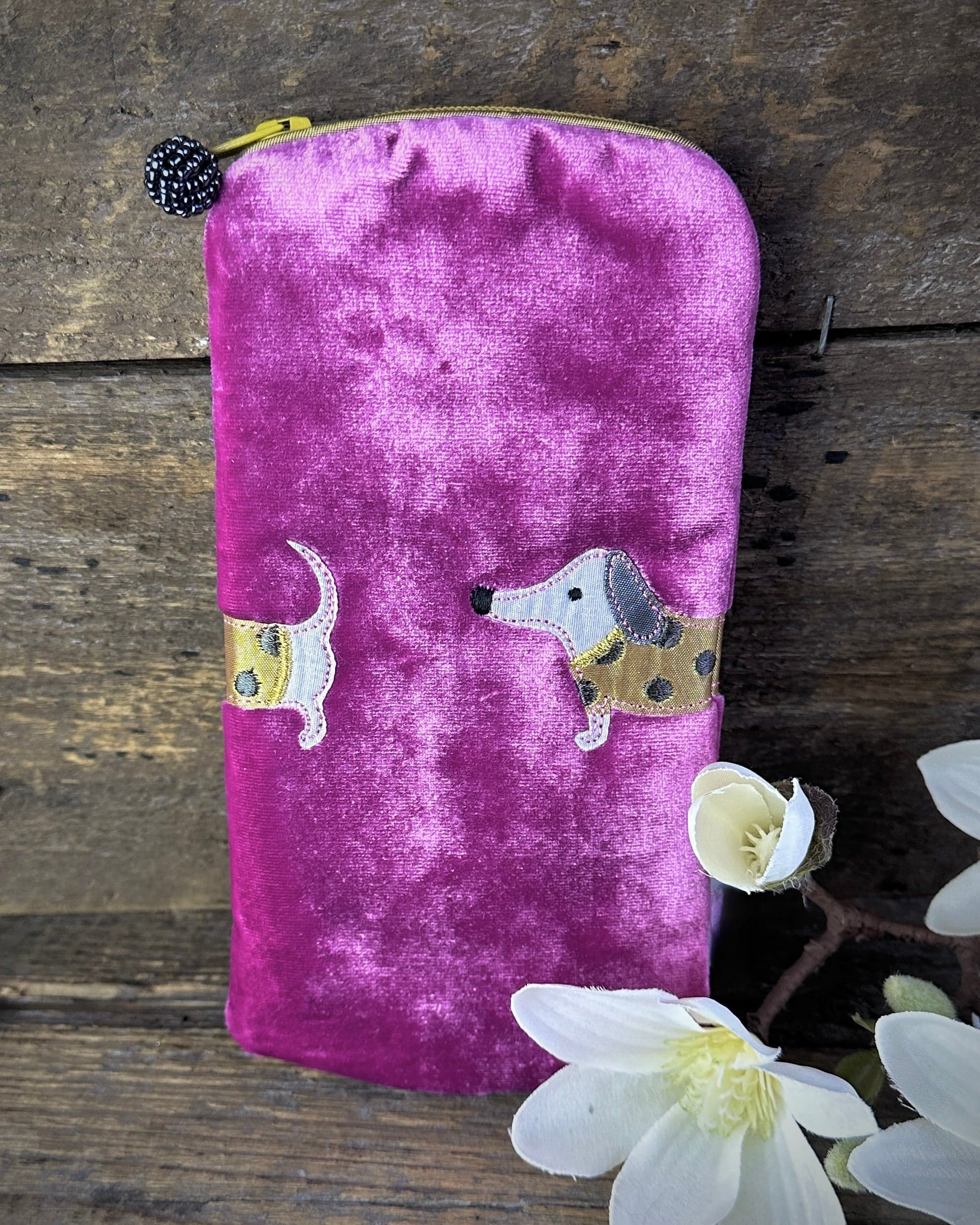 Make up bag Velvet Glasses Pouch With Sausage Dog - Pink