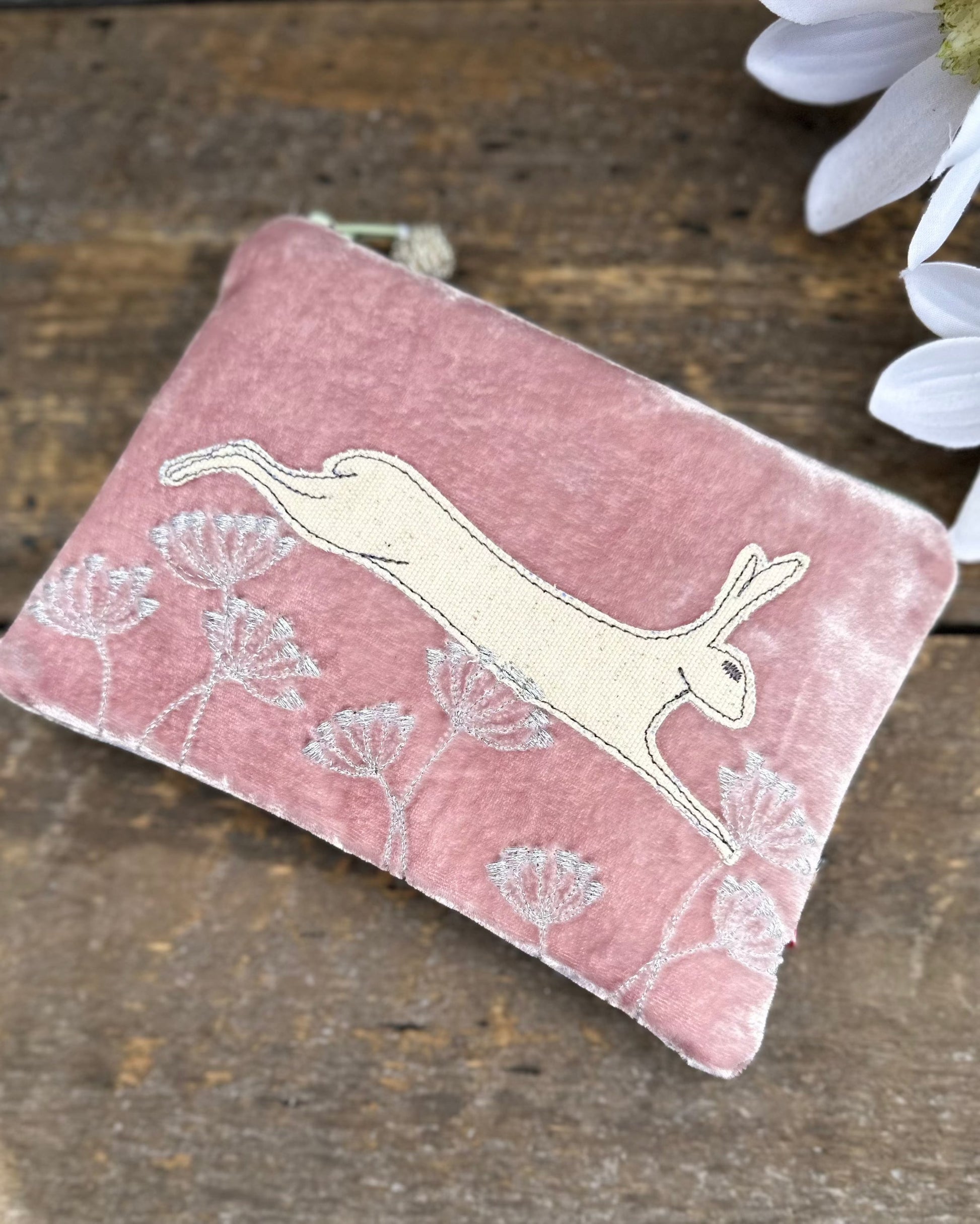 purse Velvet Embroidered Leaping Hare Coin Purse - Pale Pink