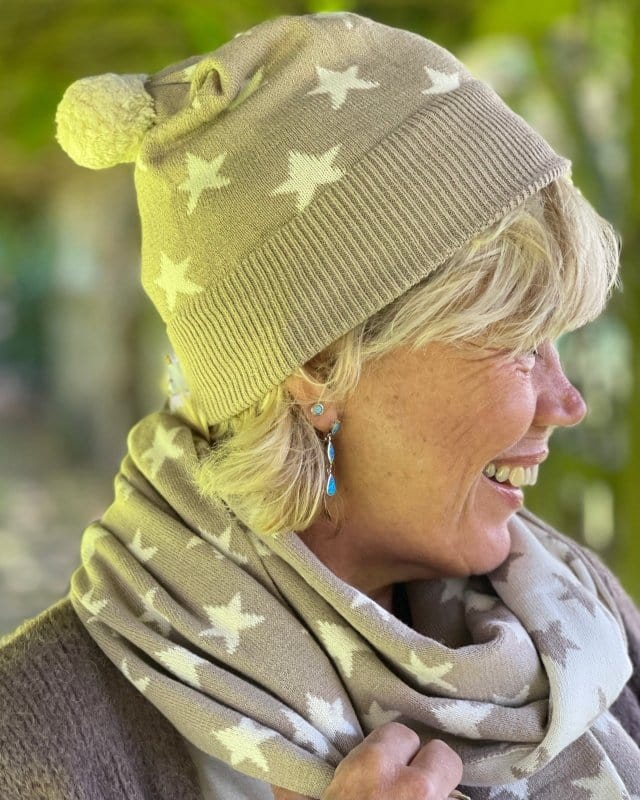 scarf Knitted Cotton Stars Pom Pom Beanie - Taupe/Beige