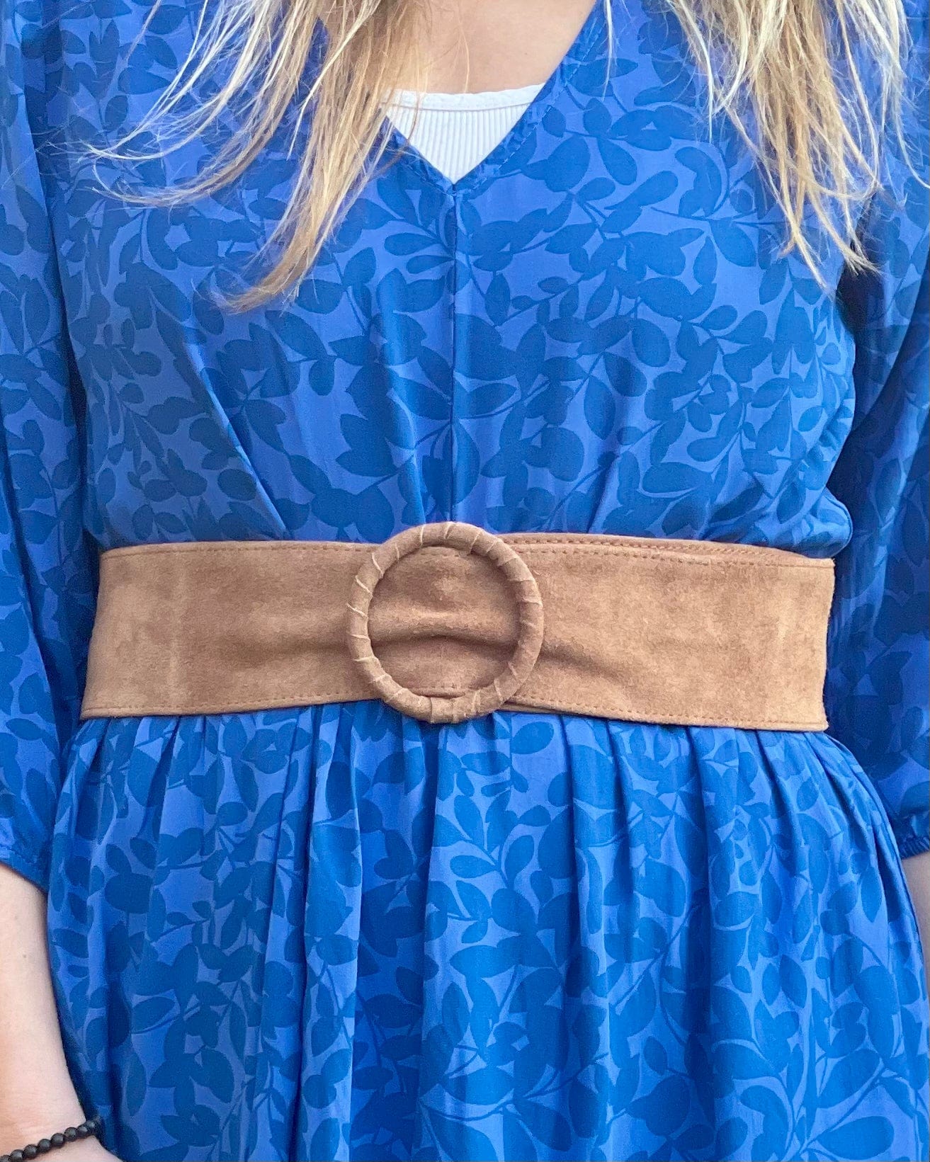 accessory Silky Suede Leather Round Buckle Belt - Tan