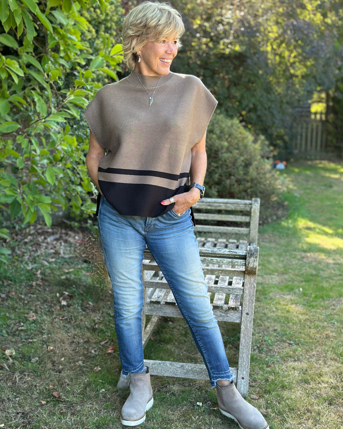 Sleeveless Turtleneck Block Print Jumper - Mink