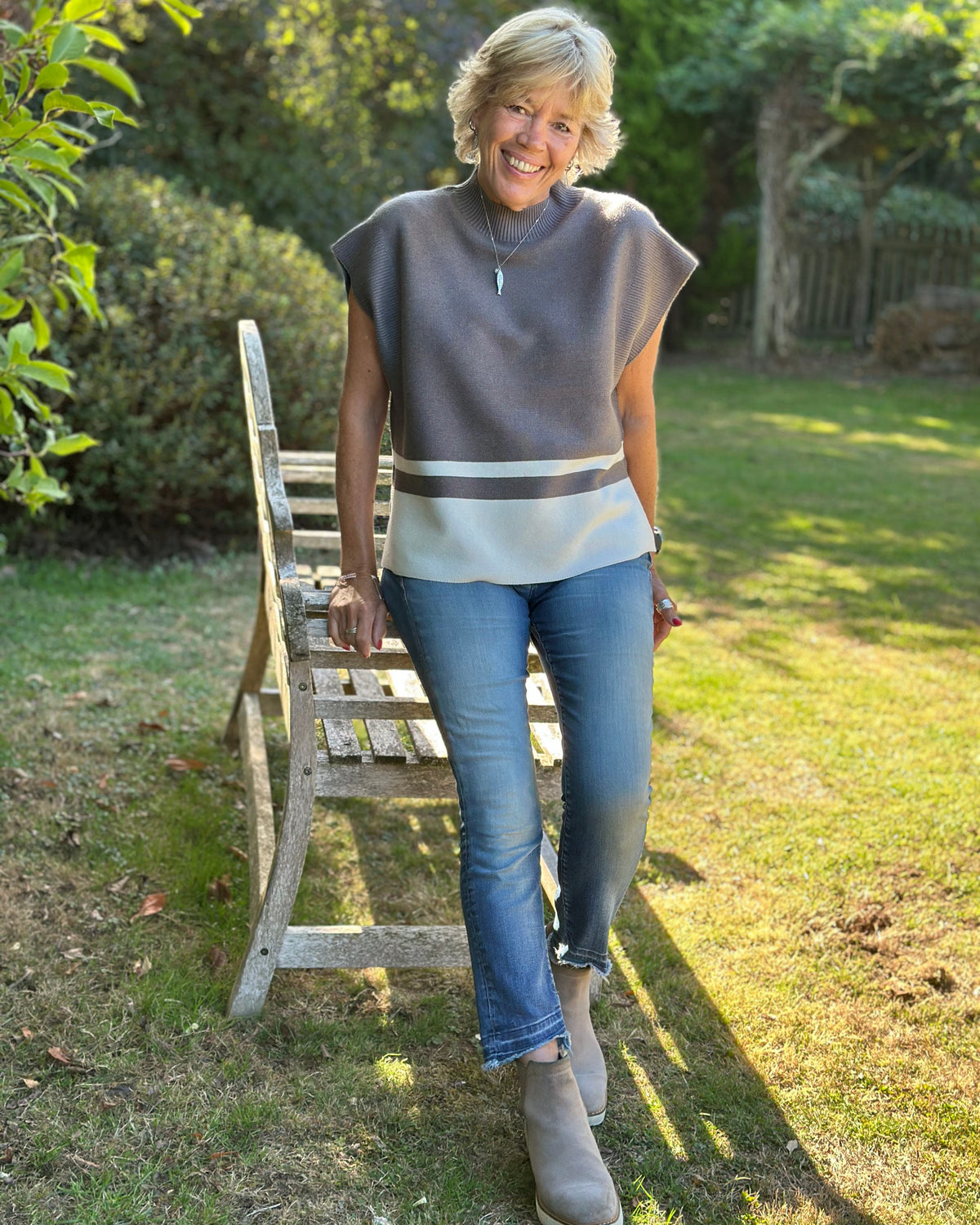 Sleeveless Turtleneck Block Print Jumper - Grey
