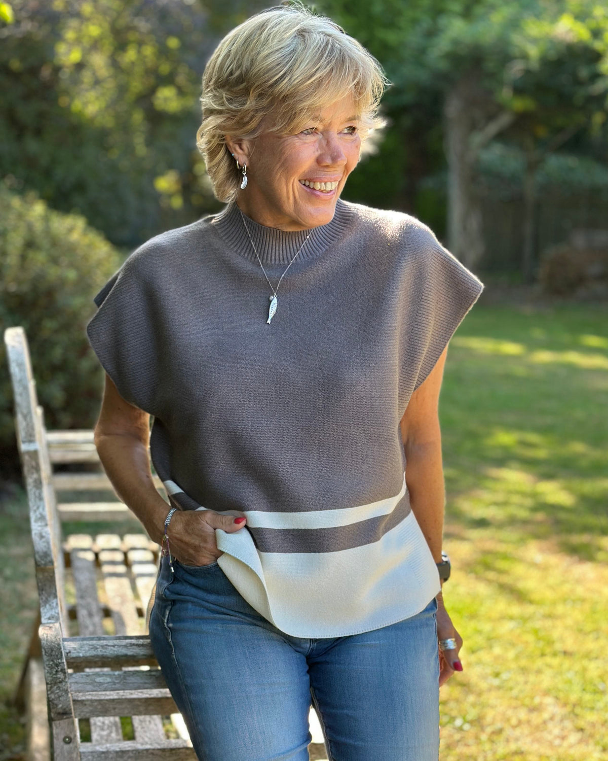 Sleeveless Turtleneck Block Print Jumper - Grey