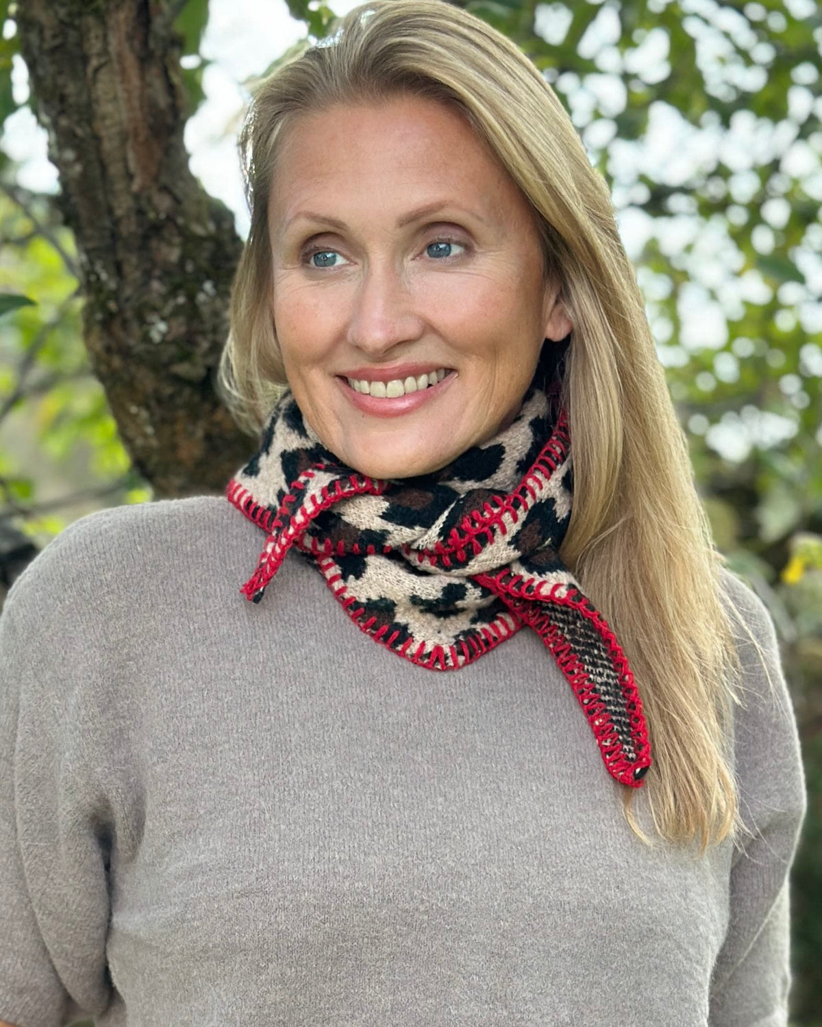 accessory Super Soft Triangle Scarf - Animal Print/Red Stitch