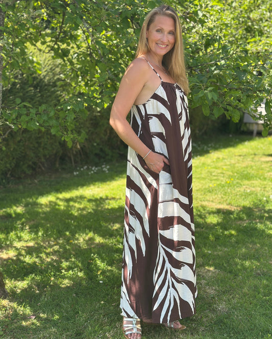 Clothing Bold Leaf Print Strap Dress - Dark Chocolate
