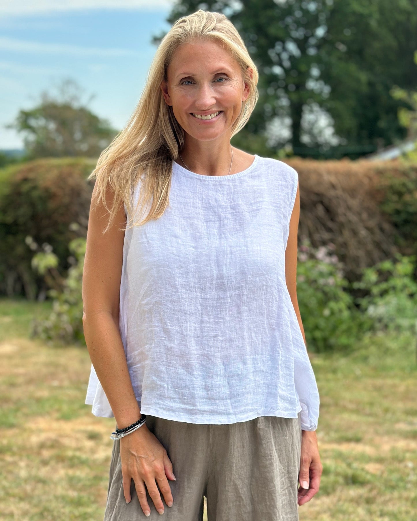 Clothing Button Back Linen Top - White