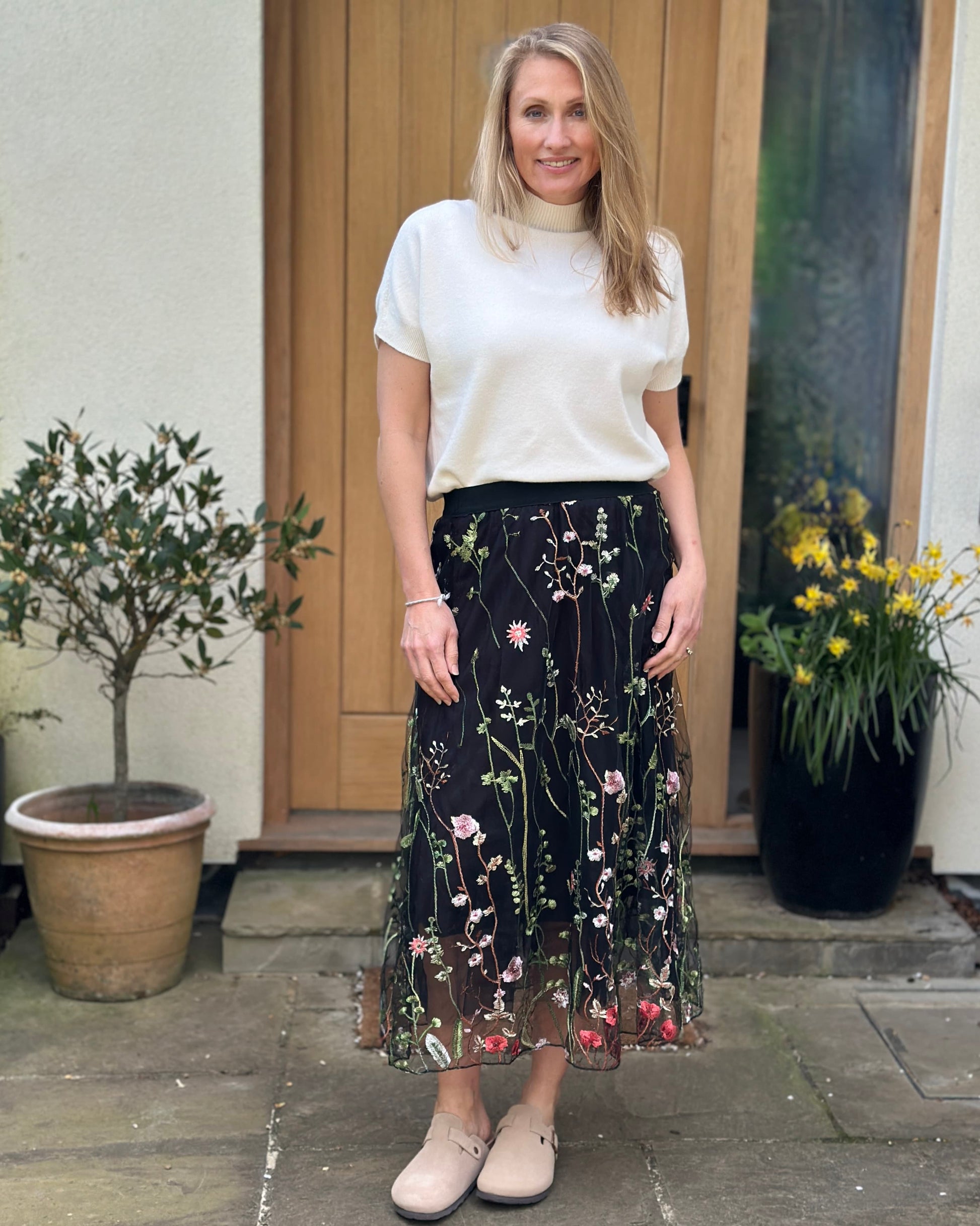 Clothing Embroidered Meadow Tulle Skirt - Black