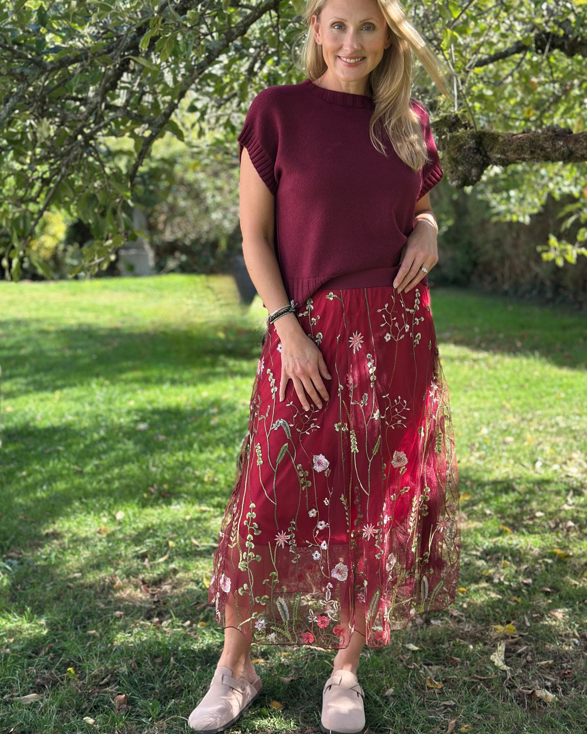 Clothing Embroidered Meadow Tulle Skirt - Red