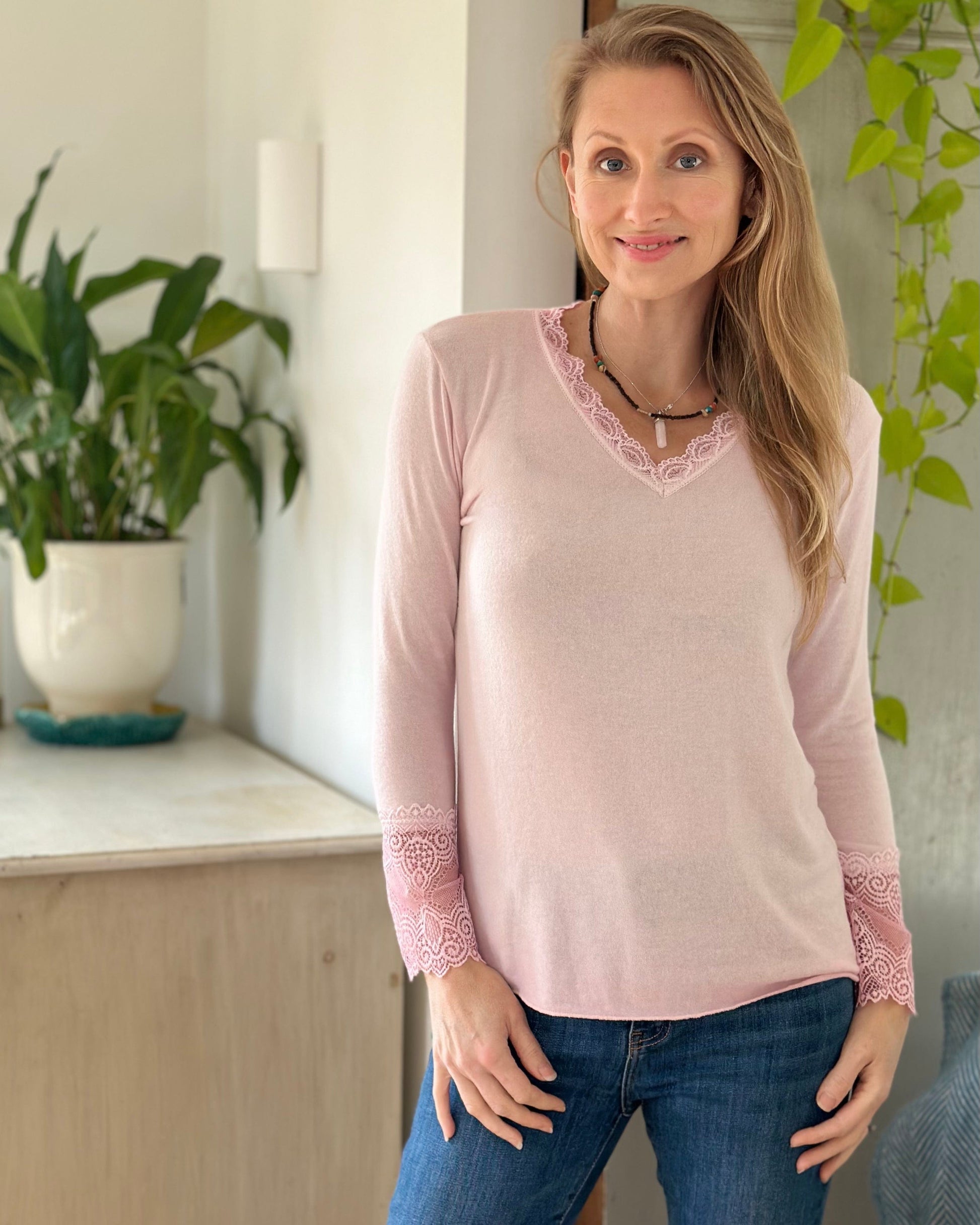 Pale pink fine knit jumper best sale