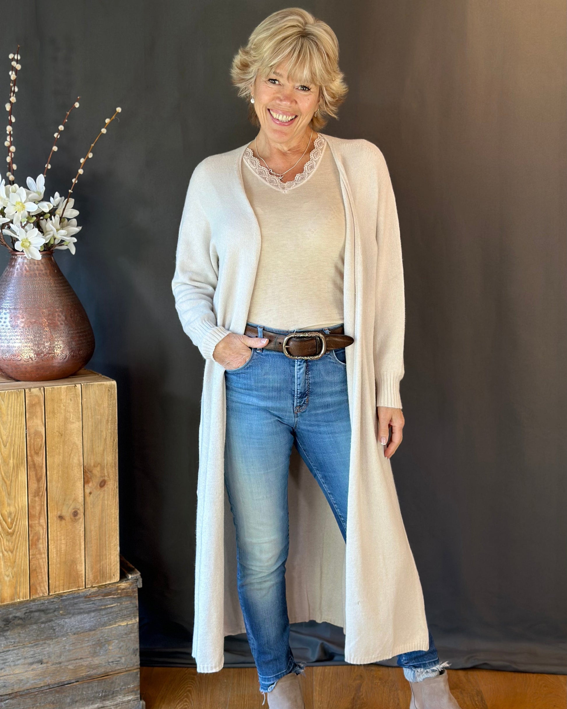 Fine Knit Long Cardigan Beige LavenderLime clothing