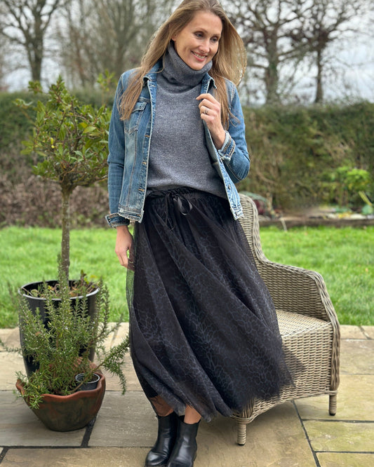 clothing Long Pleated Tulle Skirt In  Small Leopard Print - Black