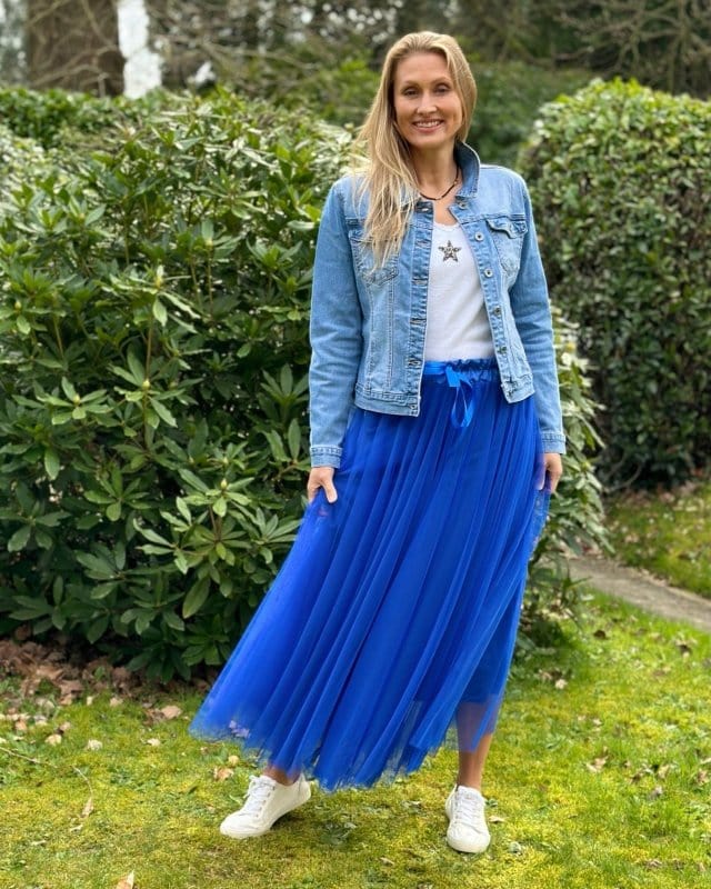 Royal blue pleated maxi skirt Outlet
