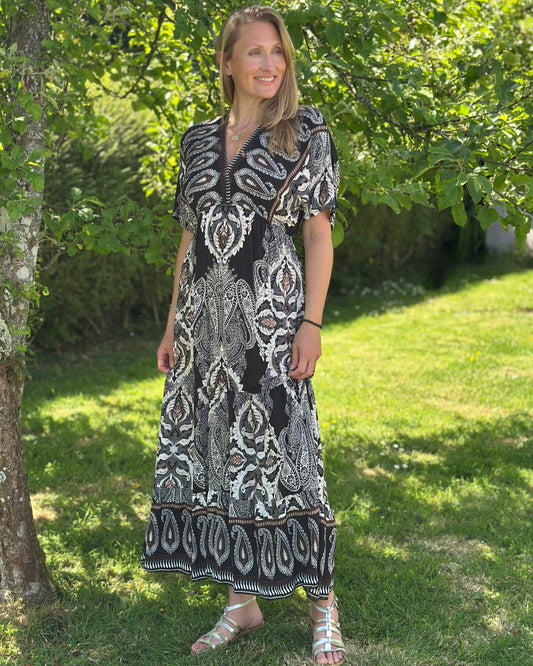 Clothing Long Tiered Patterned Dress - Black