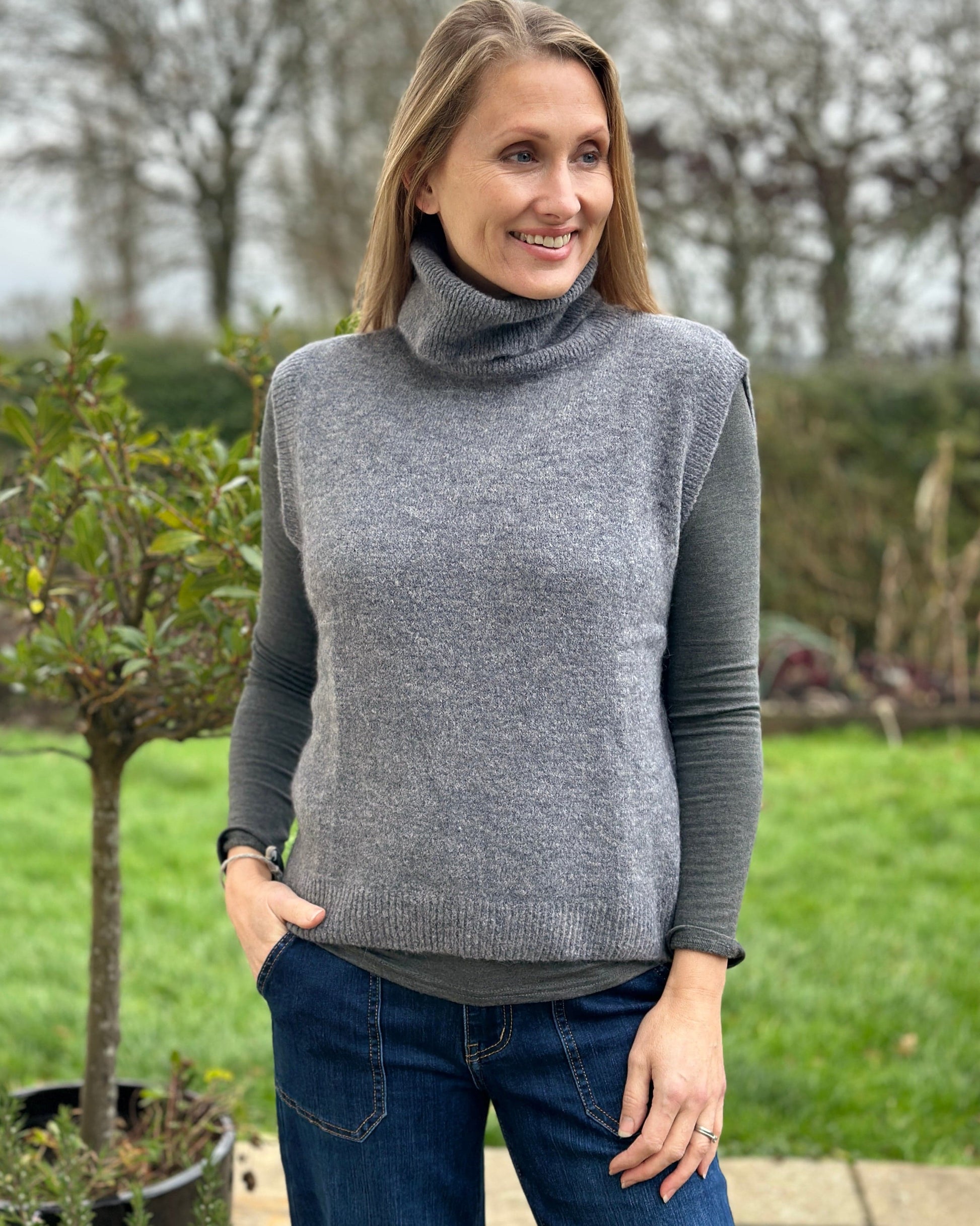 clothing Roll Neck Alpaca Tank Top - Charcoal