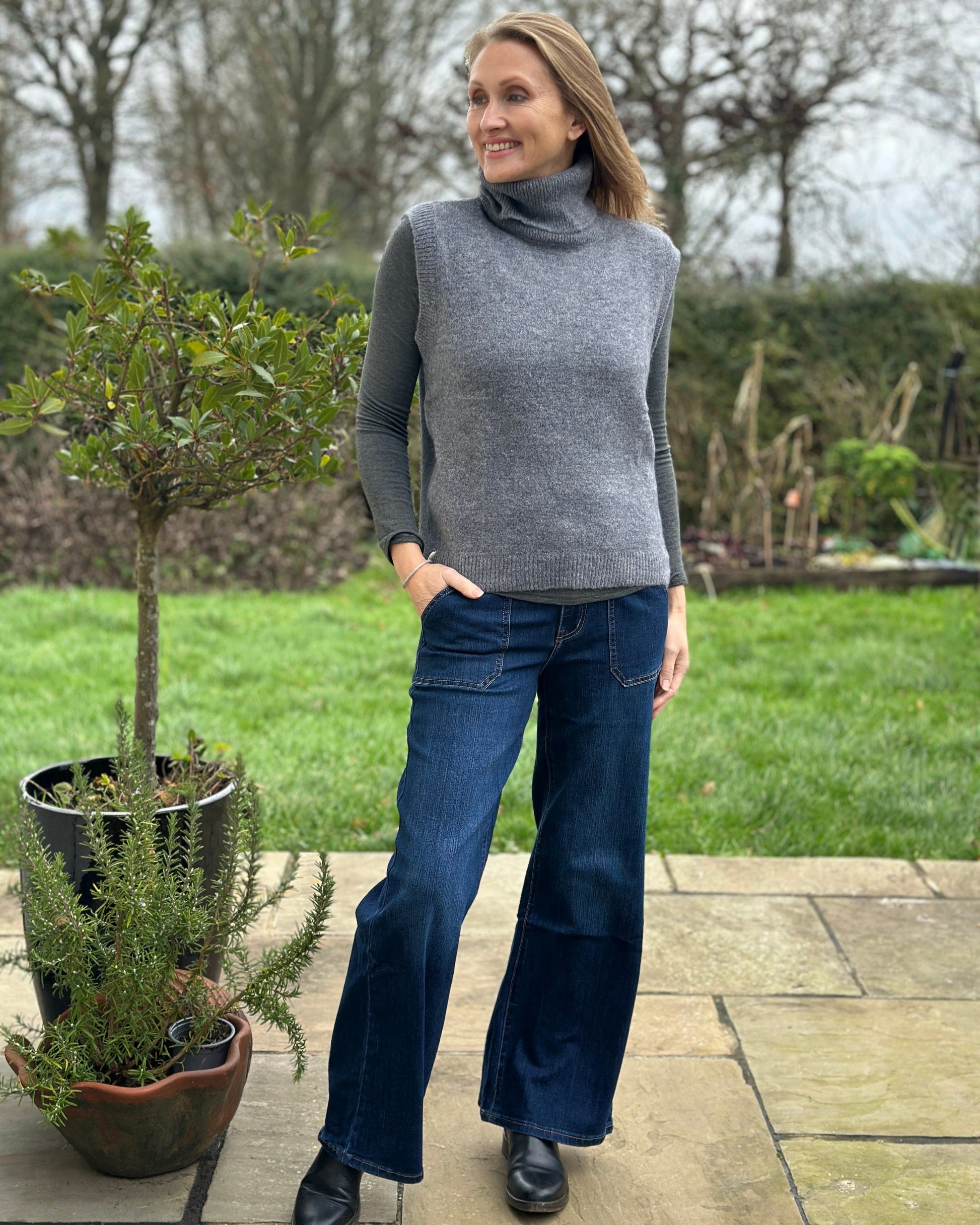 clothing Roll Neck Alpaca Tank Top - Charcoal