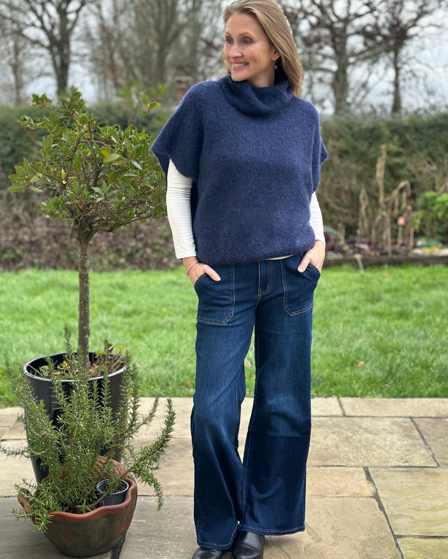 clothing Roll Neck Alpaca Tank Top - Navy