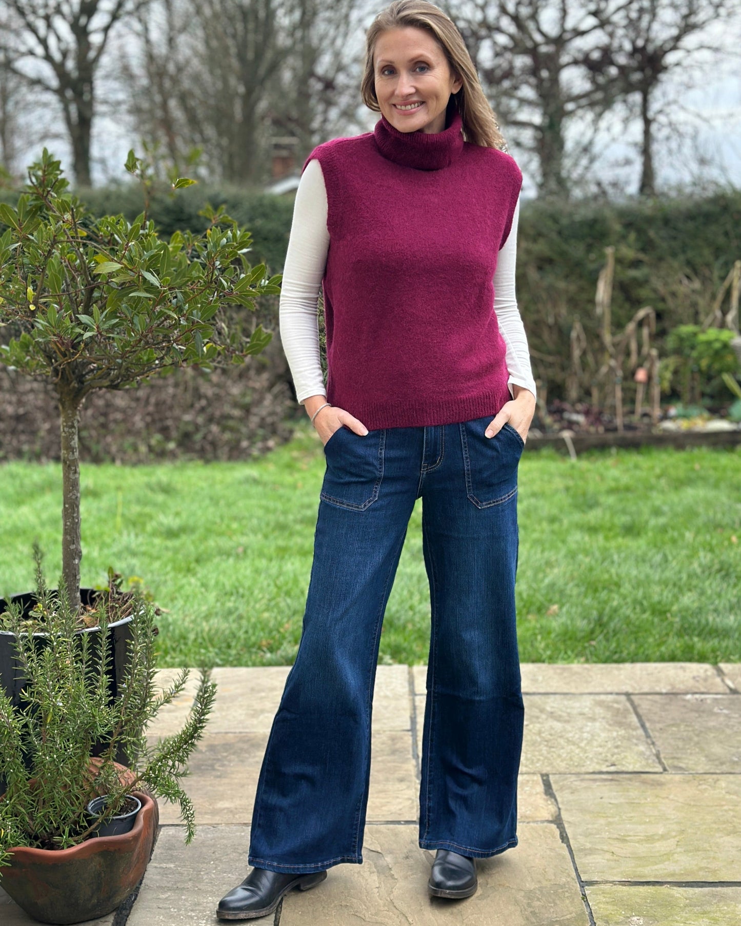 clothing Roll Neck Alpaca Tank Top - Wine