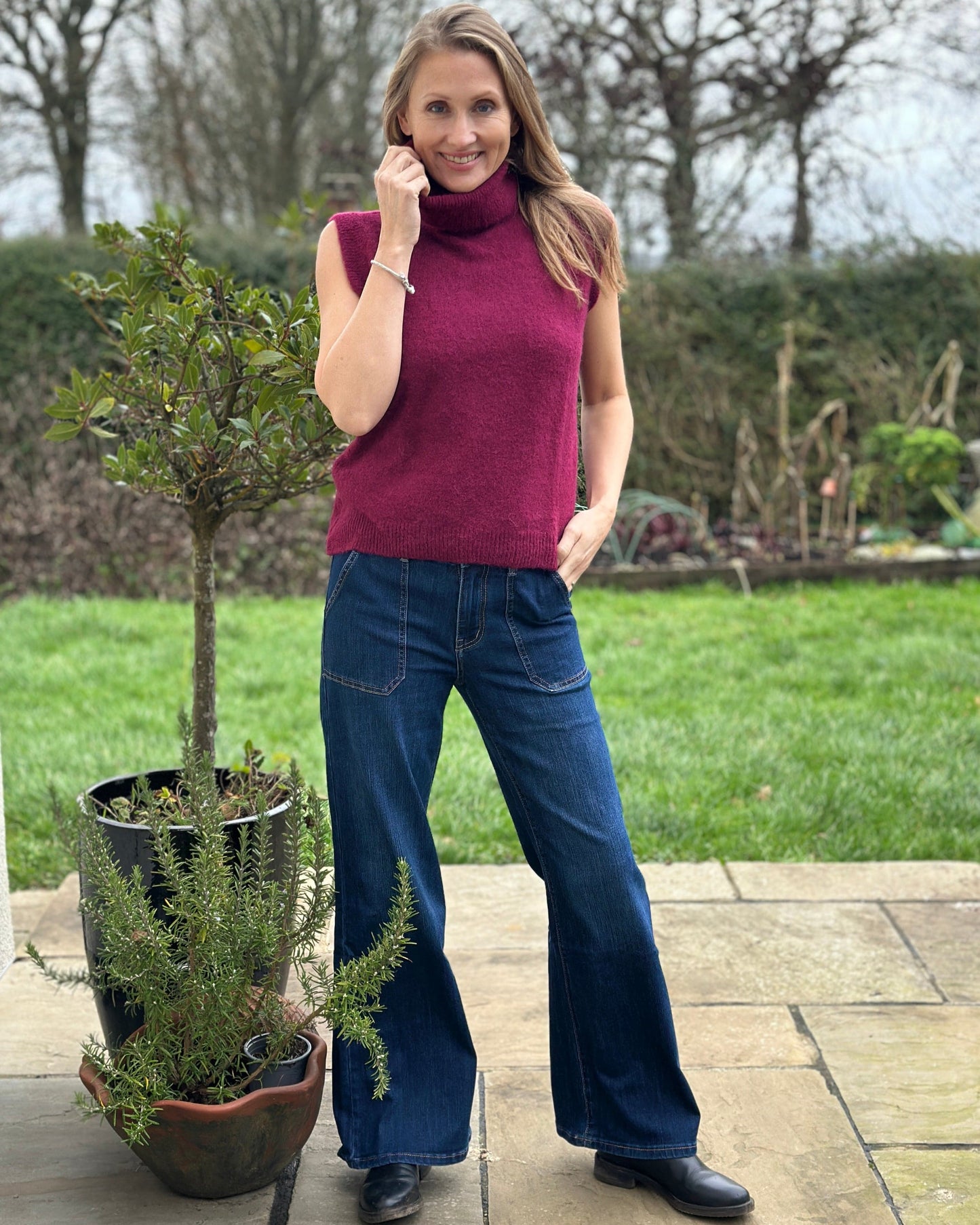 clothing Roll Neck Alpaca Tank Top - Wine