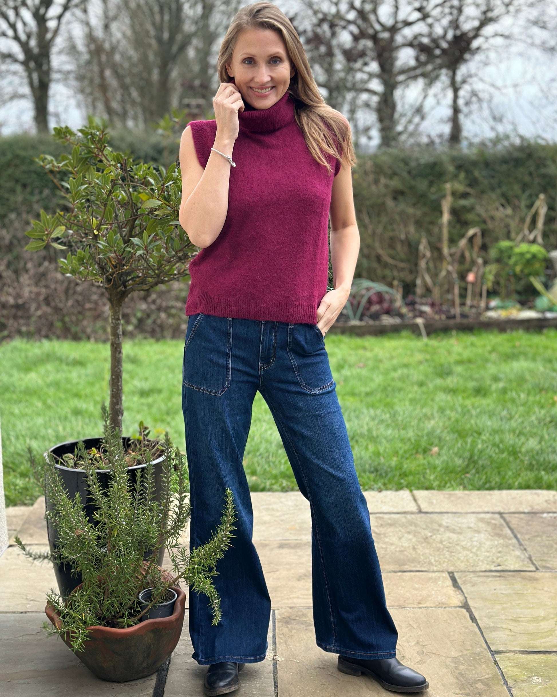 clothing Roll Neck Alpaca Tank Top - Wine