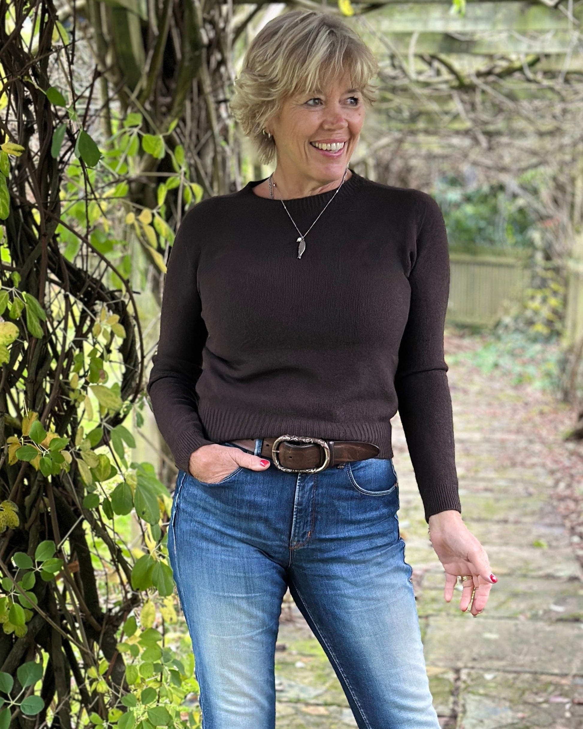 clothing Round Neck Long Sleeve Fitted Jumper - Dark Chocolate