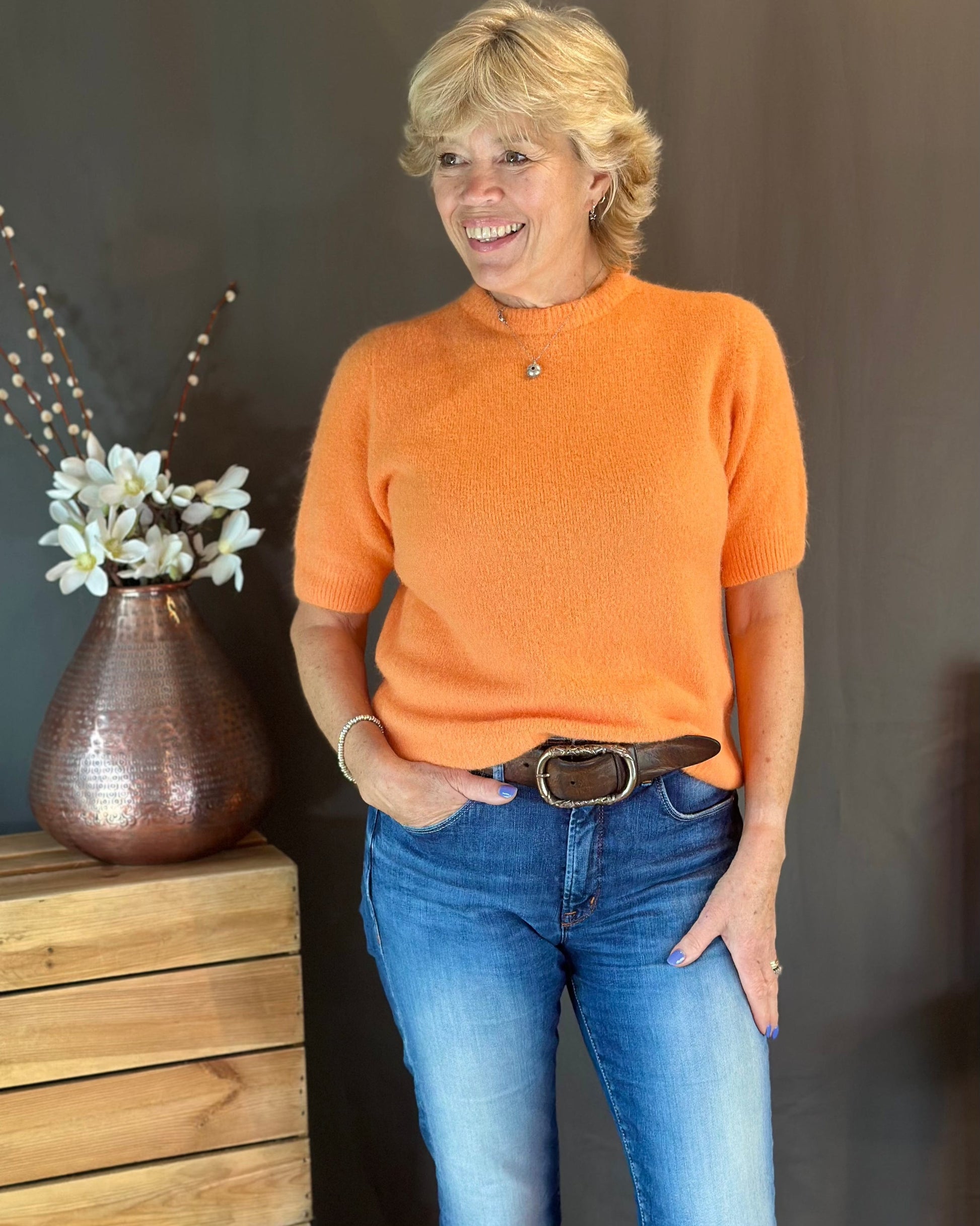 clothing Round Neck Short Sleeve Jumper - Tangerine