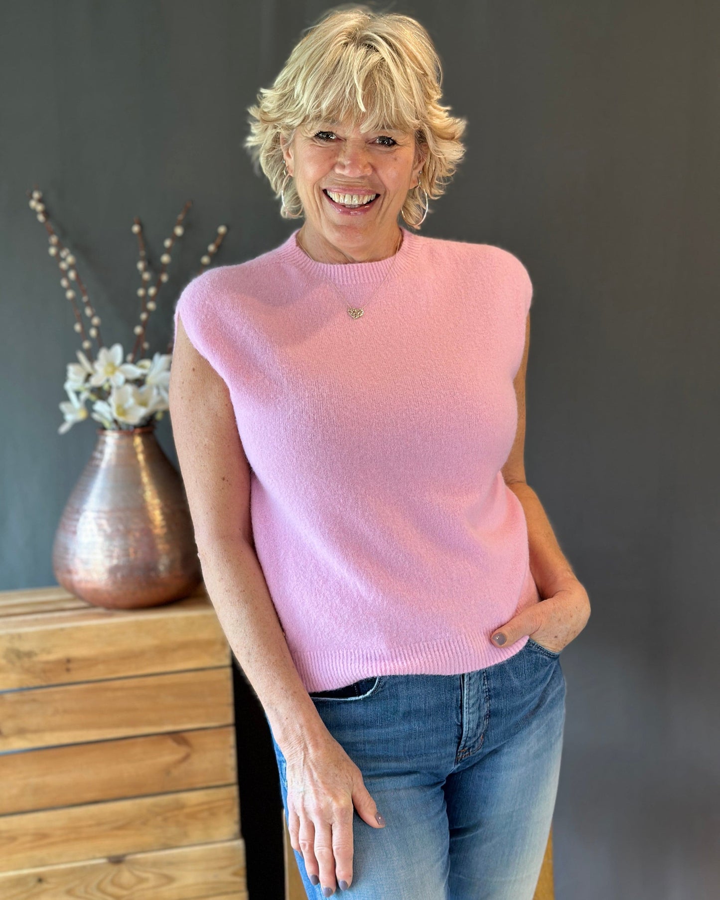 clothing Round Neck Tank Top - Pink