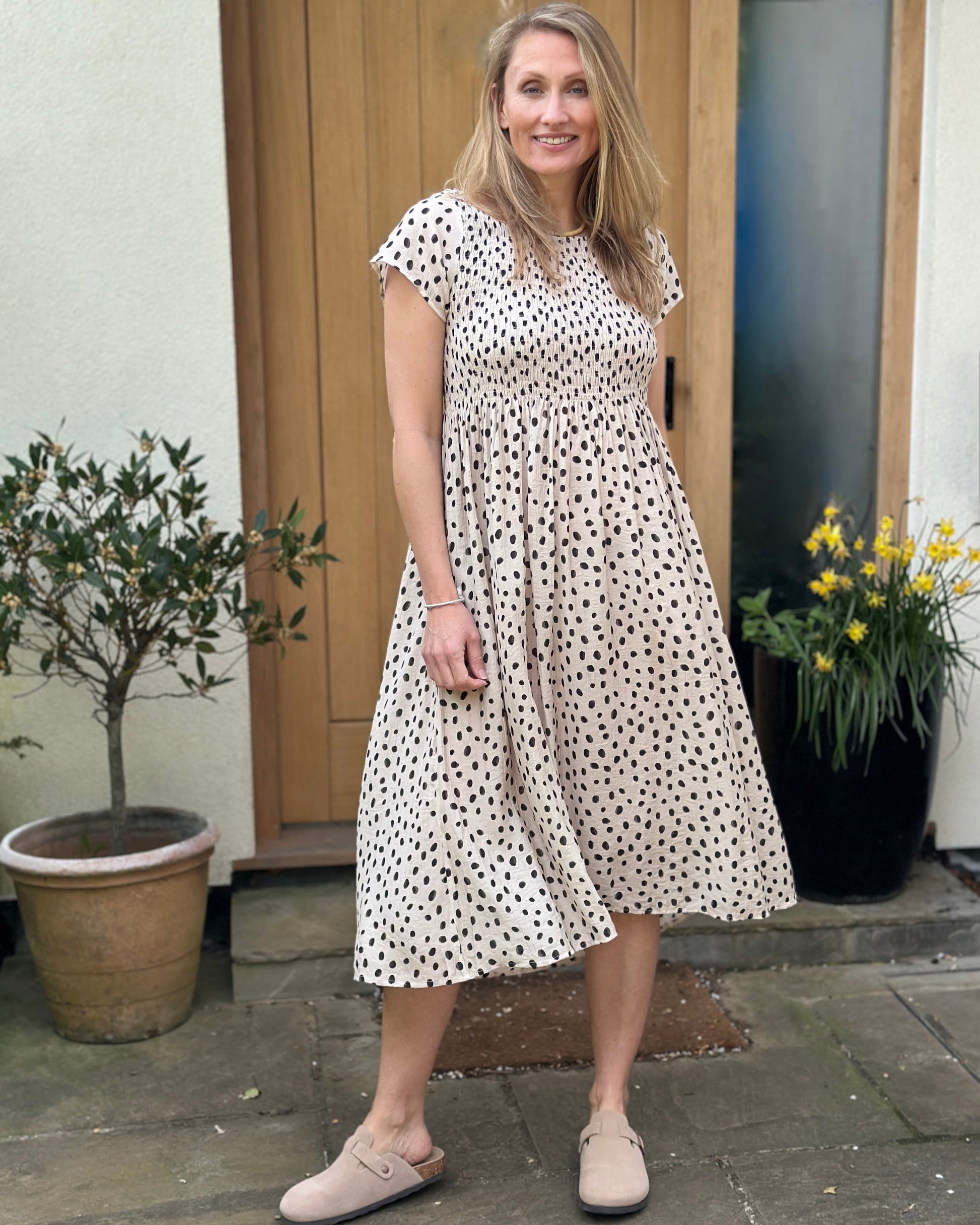 Clothing Smudge Spot Short Sleeve Shirring Dress - Ivory