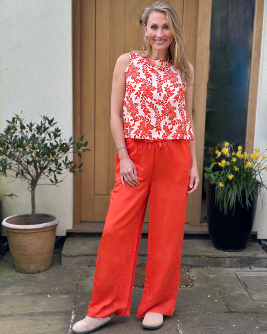 Clothing Tomato Floral Linen Mix Button Back Top