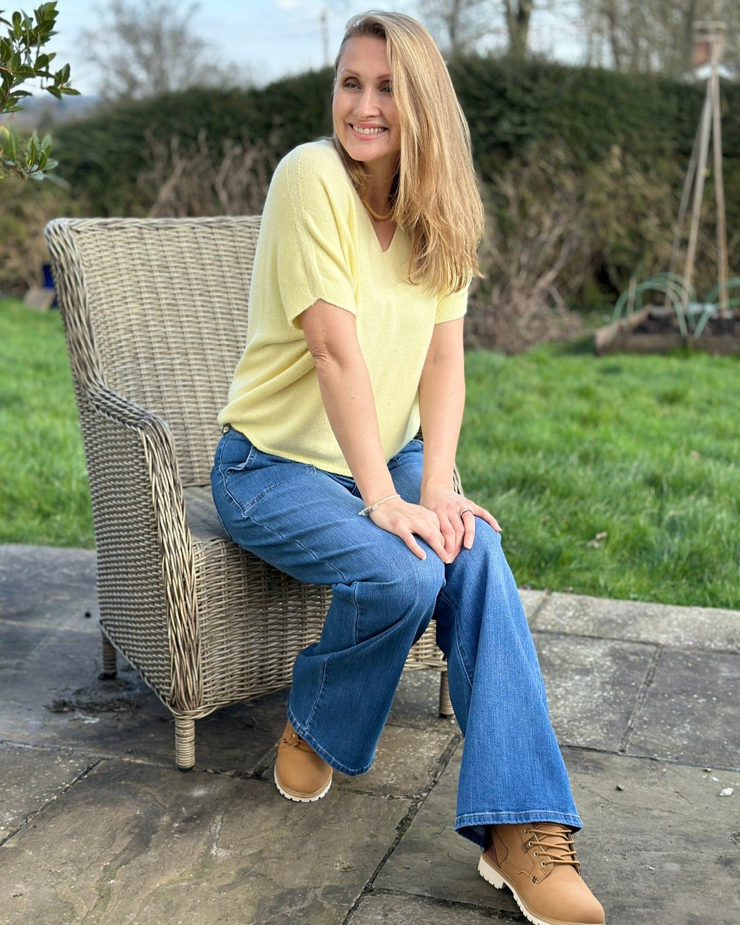 clothing V-Neck Short Sleeve Jumper - Pale Lemon